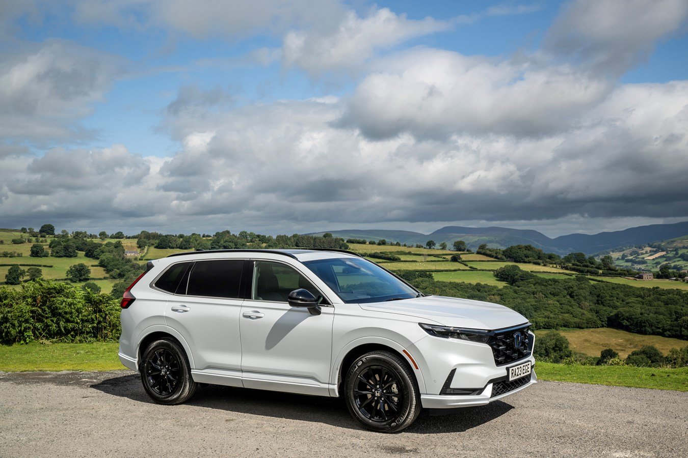 Honda CR-V PHEV (7).jpg