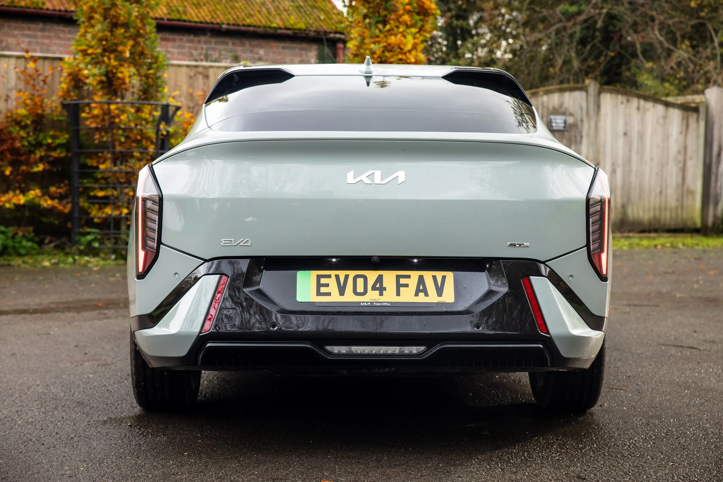 EV4 Saloon-18.jpg