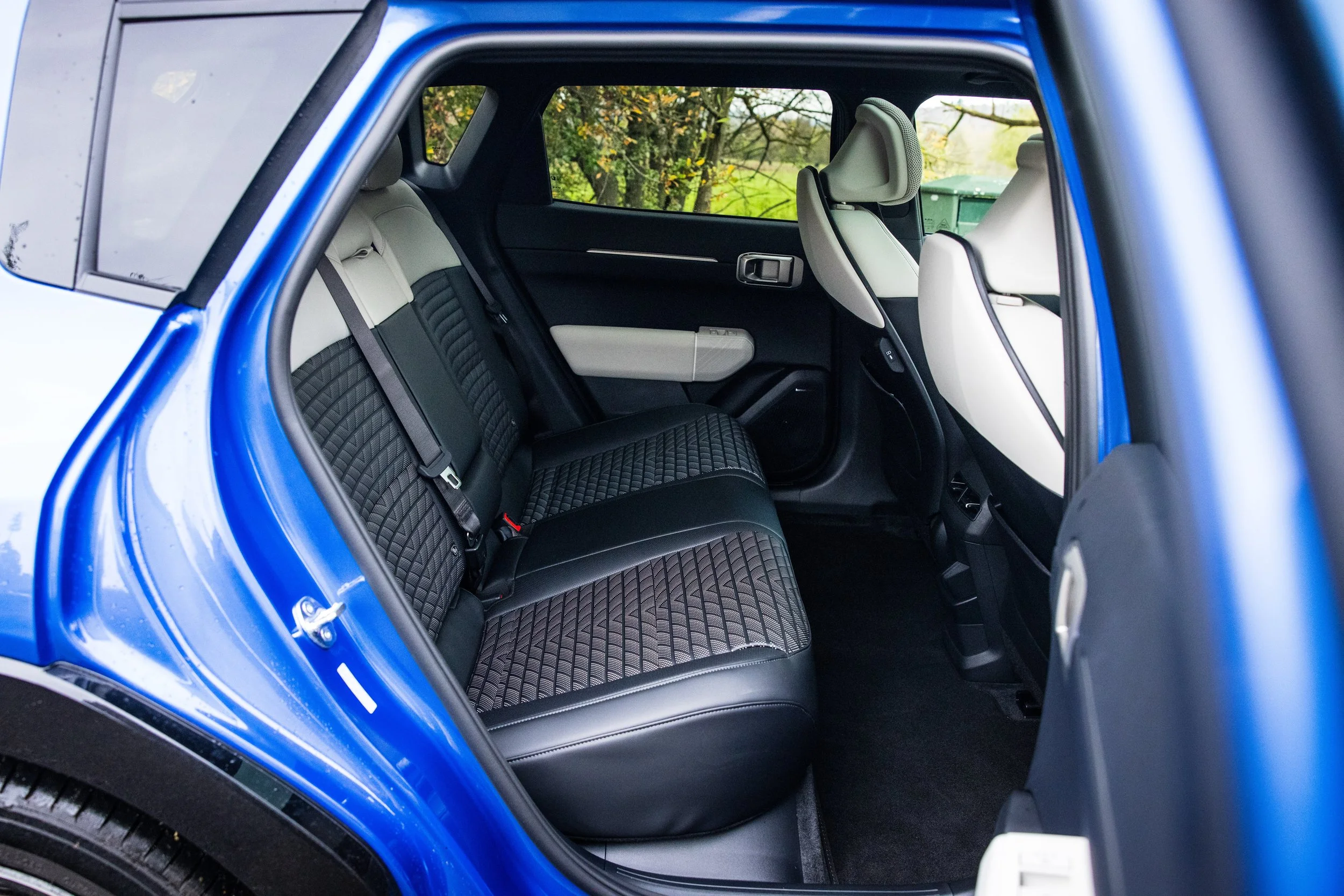 EV4 Hatch-13.jpg
