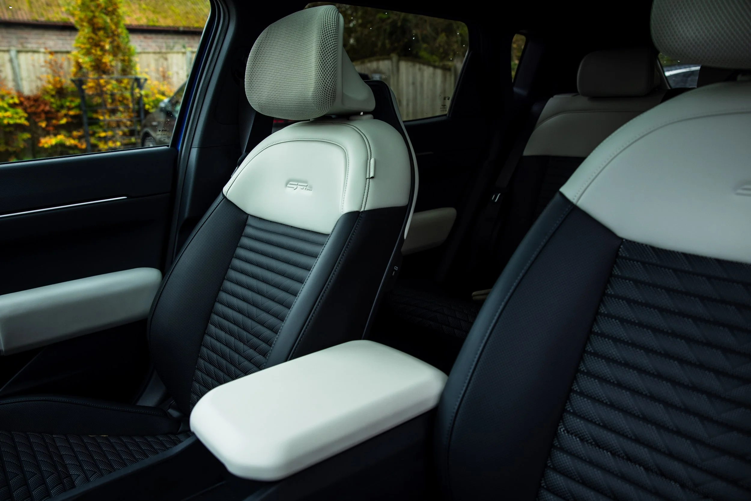 EV4 Hatch-28.jpg