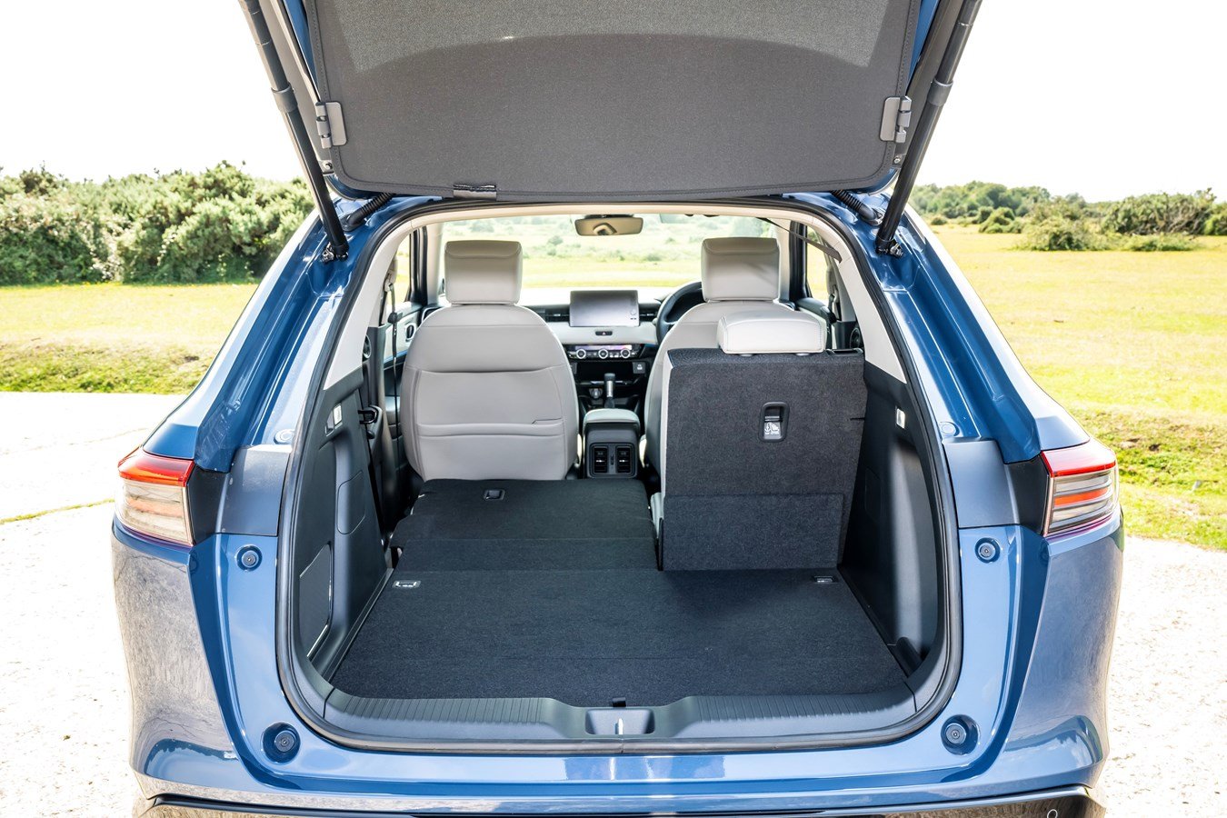 Honda HR-V eHEV Nov 25 (14).jpg