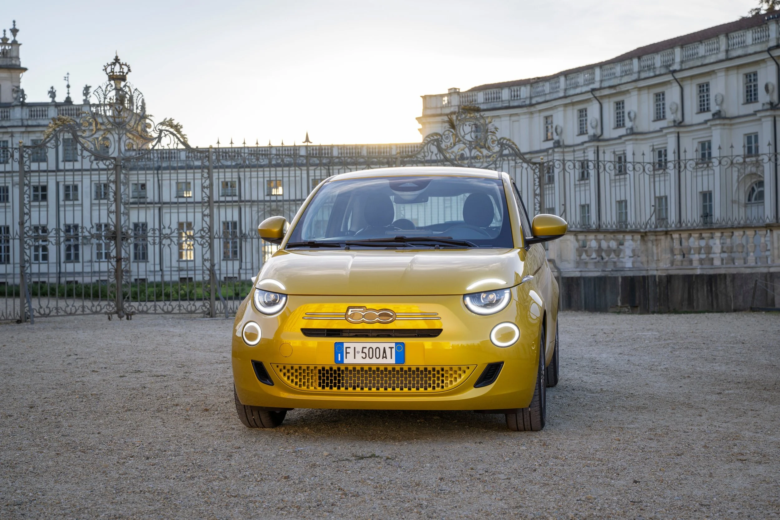 Fiat500Hybrid27.jpg