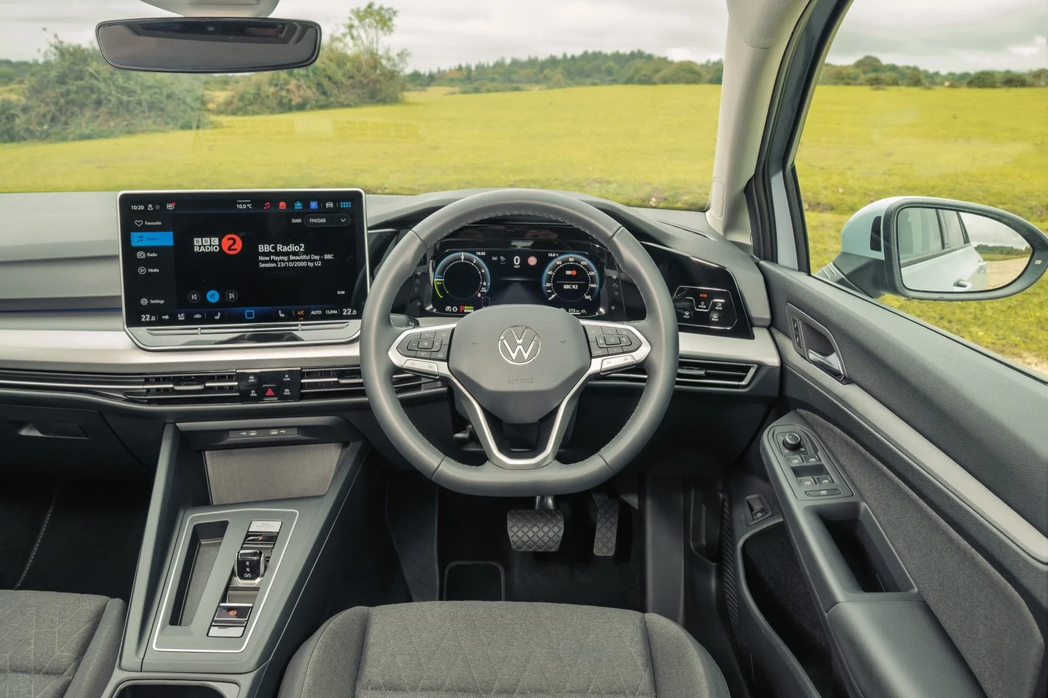 Volkswagen Golf eHybrid (6).jpg