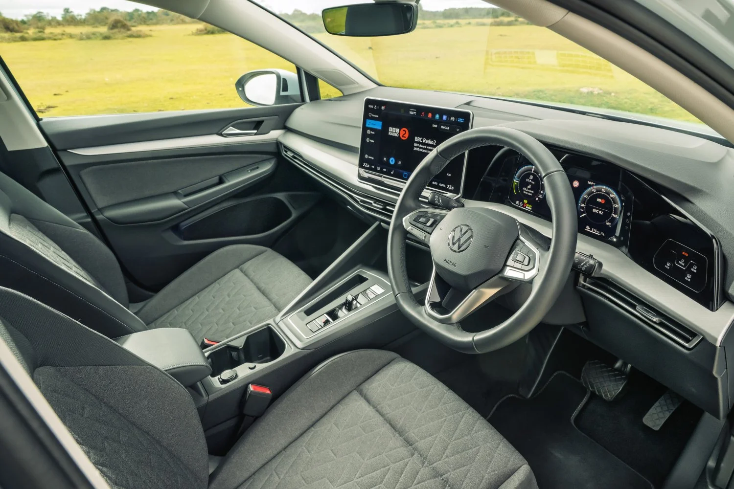 Volkswagen Golf eHybrid (9).jpg