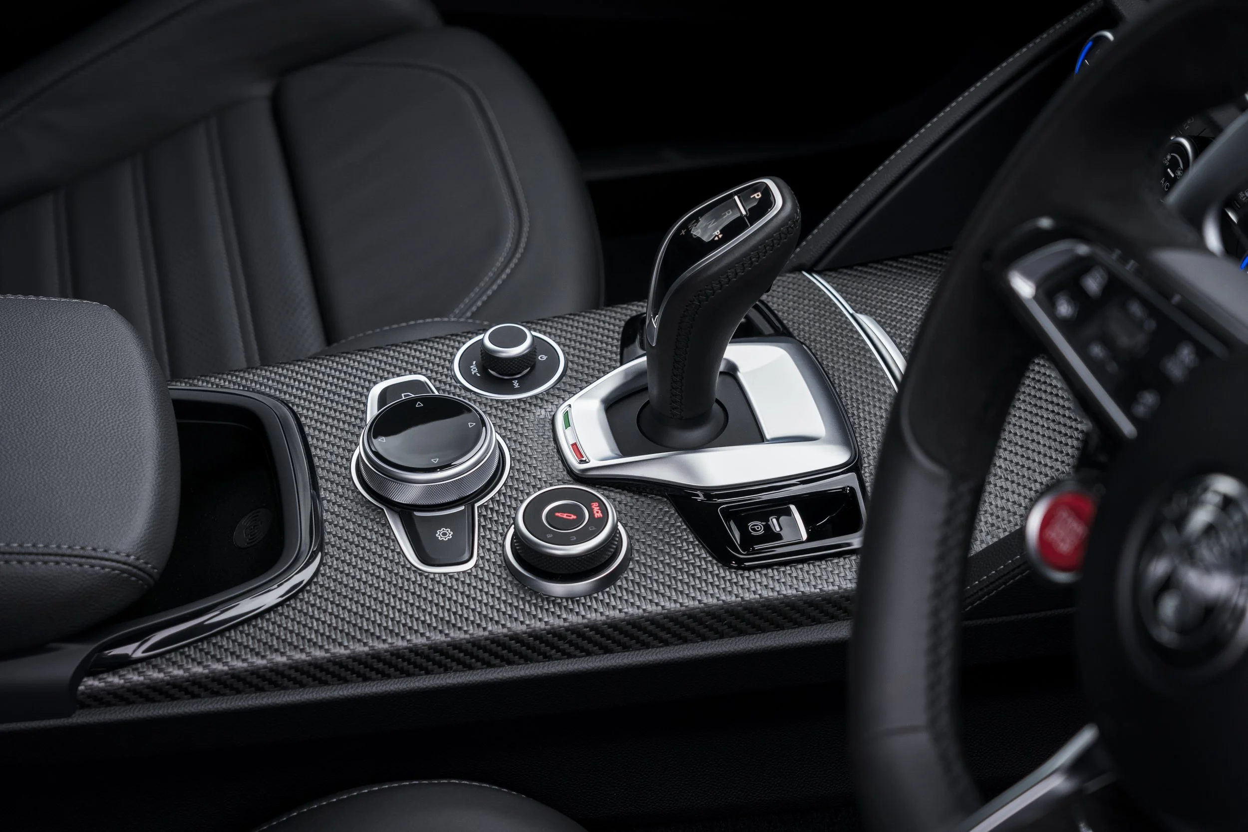 Alfa Romeo Stelvio Quadrifoglio Feb 26 (1).jpg