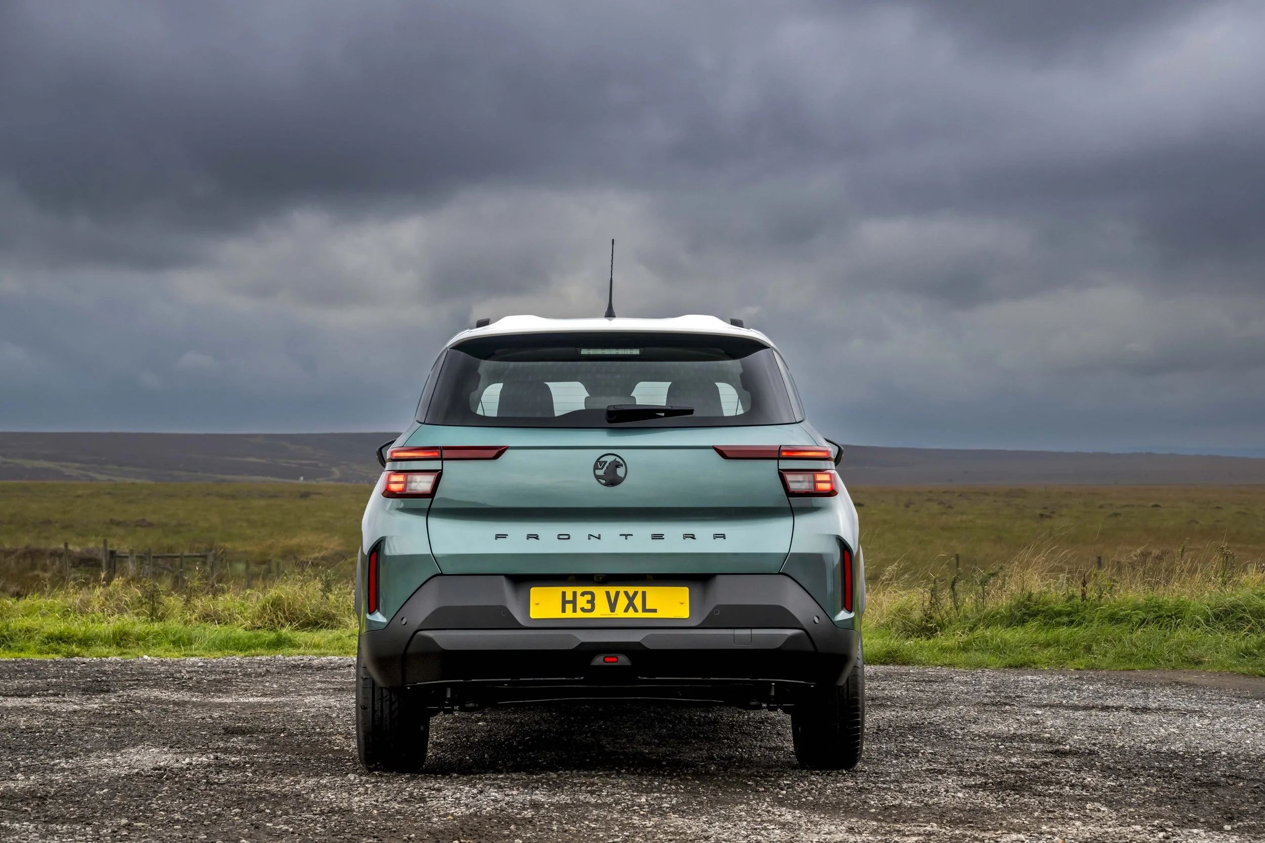 Vauxhall Frontera Hybrid (12).JPG