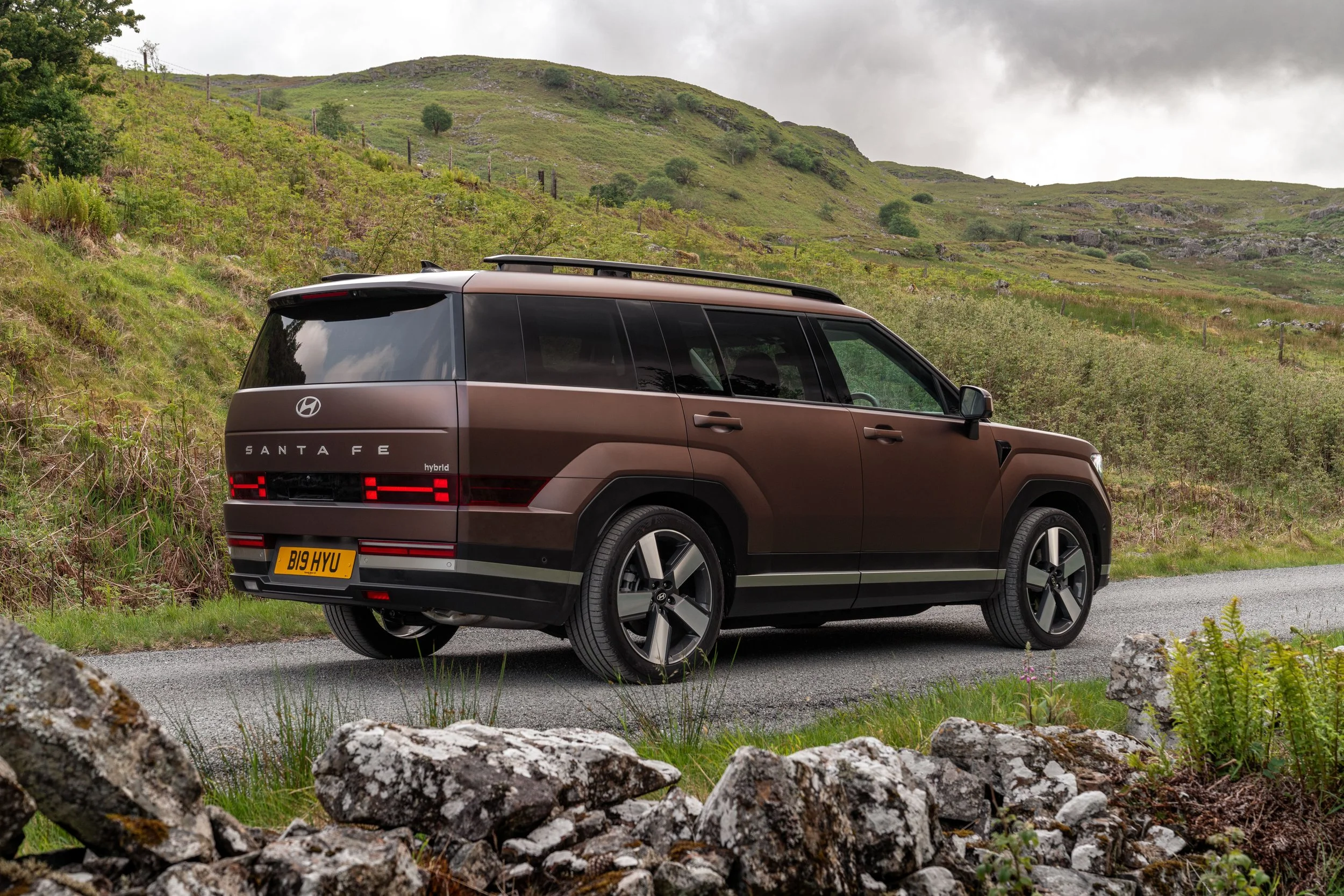 hyundai-uk-santa-fe-0825-06321.jpg