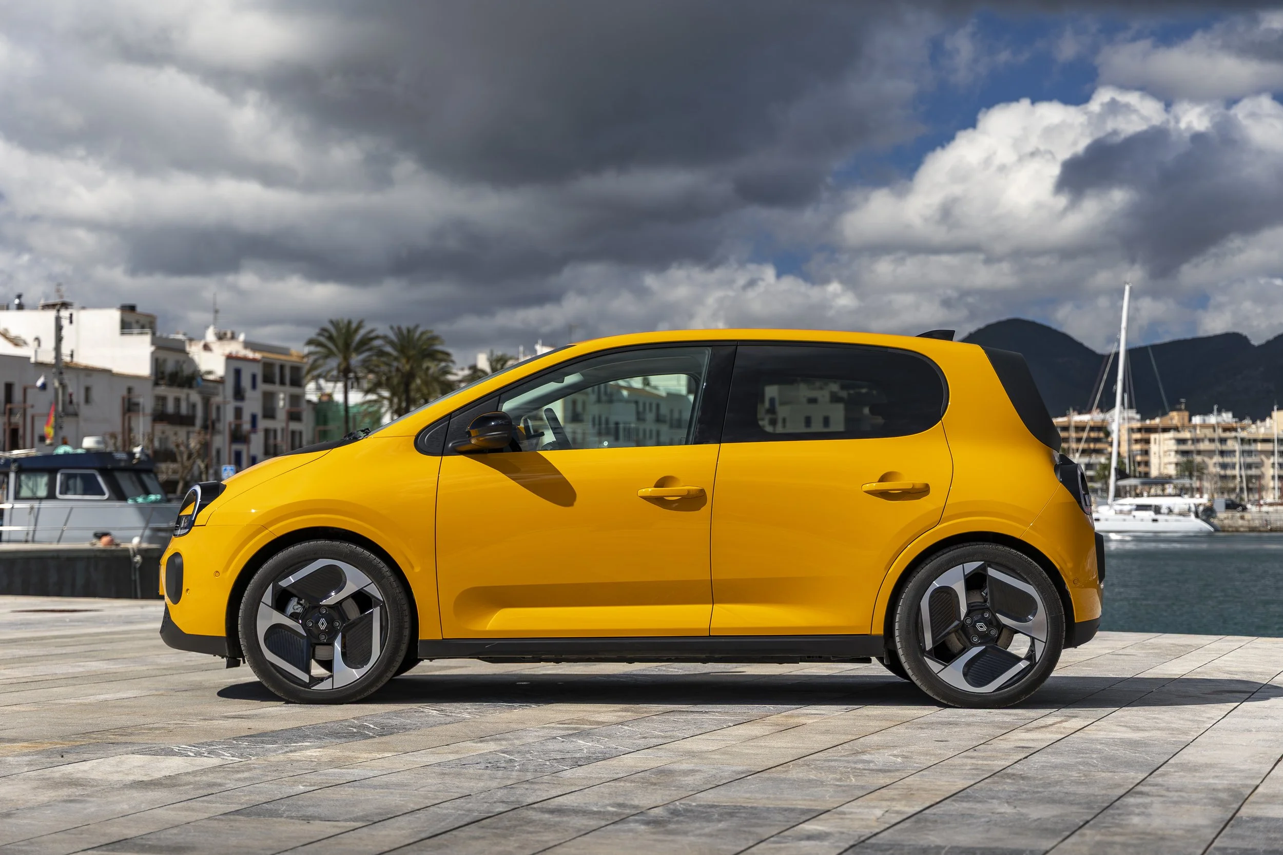Twingo-Jaune_Statique©ThomasCortesi-10.jpg