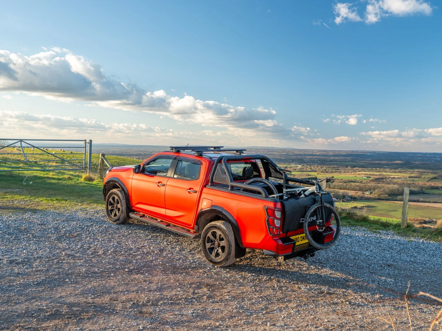 Isuzu D-Max V-Cross Review - Plenty of Bang For Your Buck in This Pick-Up Truck