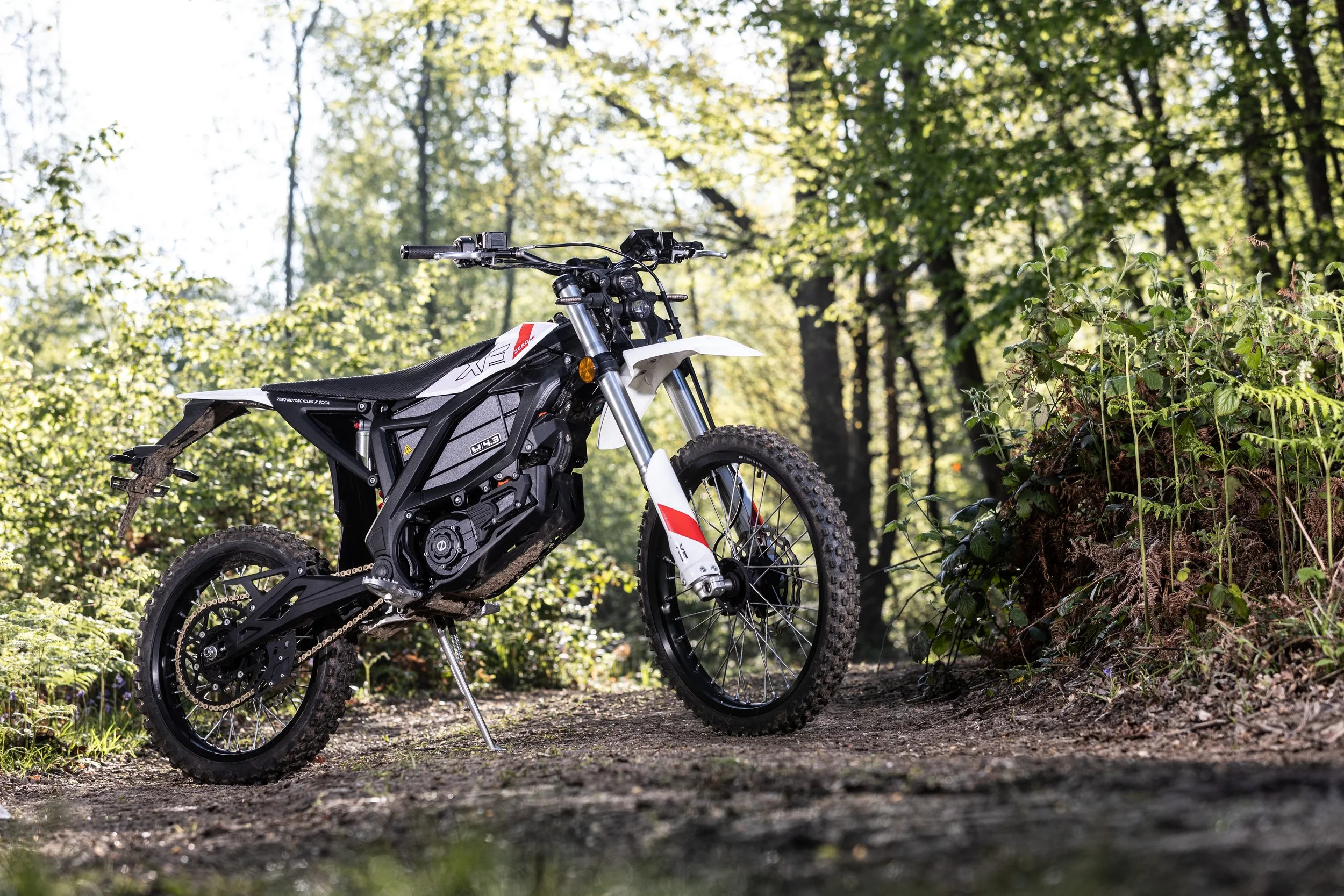 Zero XE Review | Silent, Swift, and Seriously Fun: This EV Rewrites the Joy of Dirt Bikes