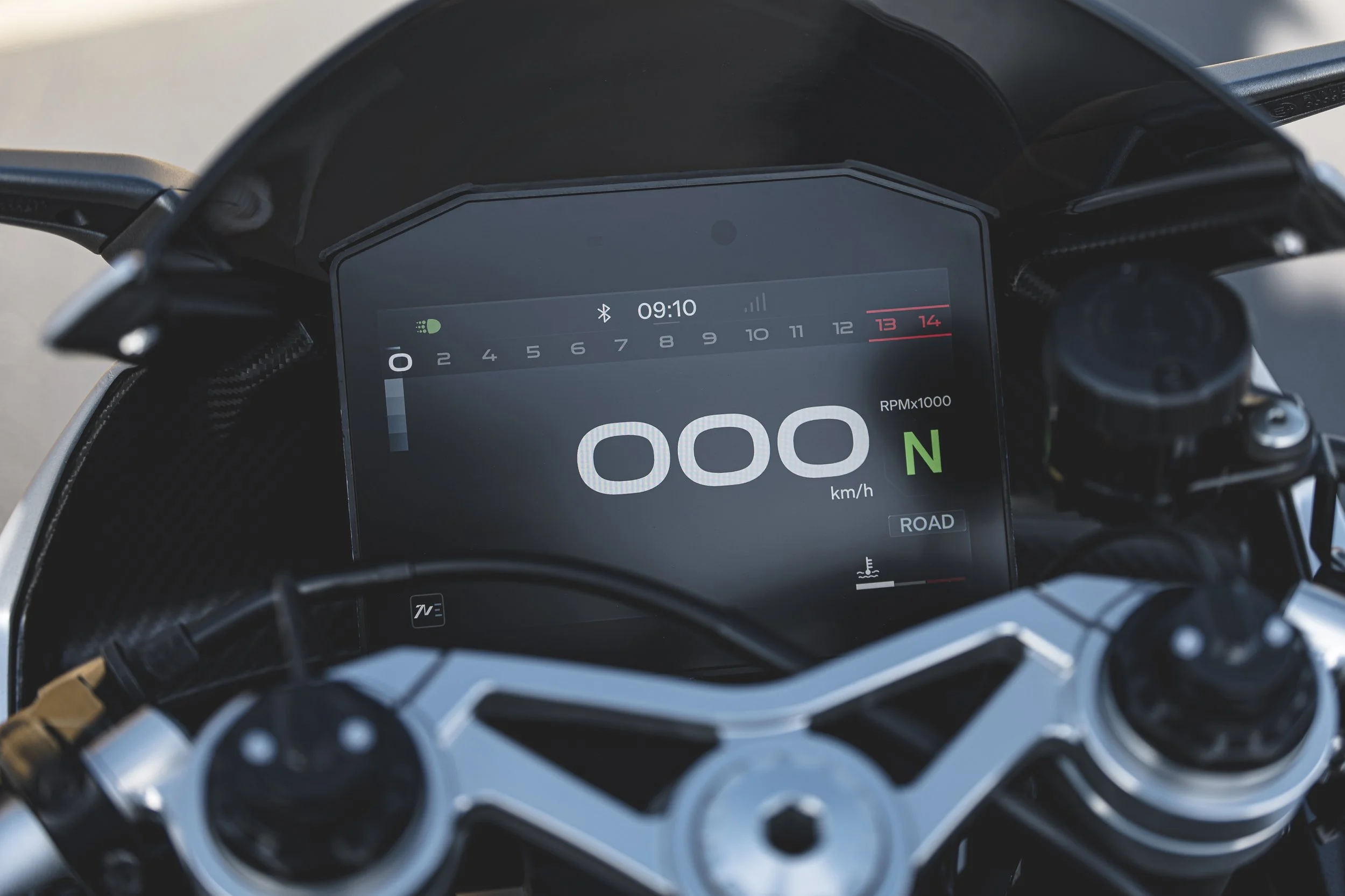 Norton_ManxR_2026_Details_20.jpg