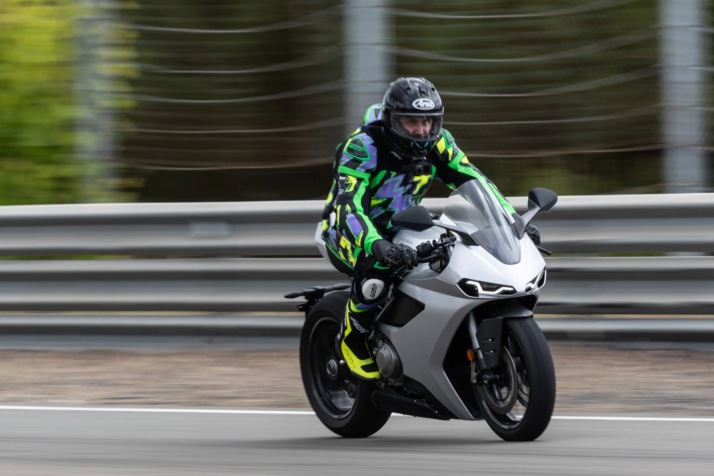 Norton-Manx-R-Global_Track_0144.jpg