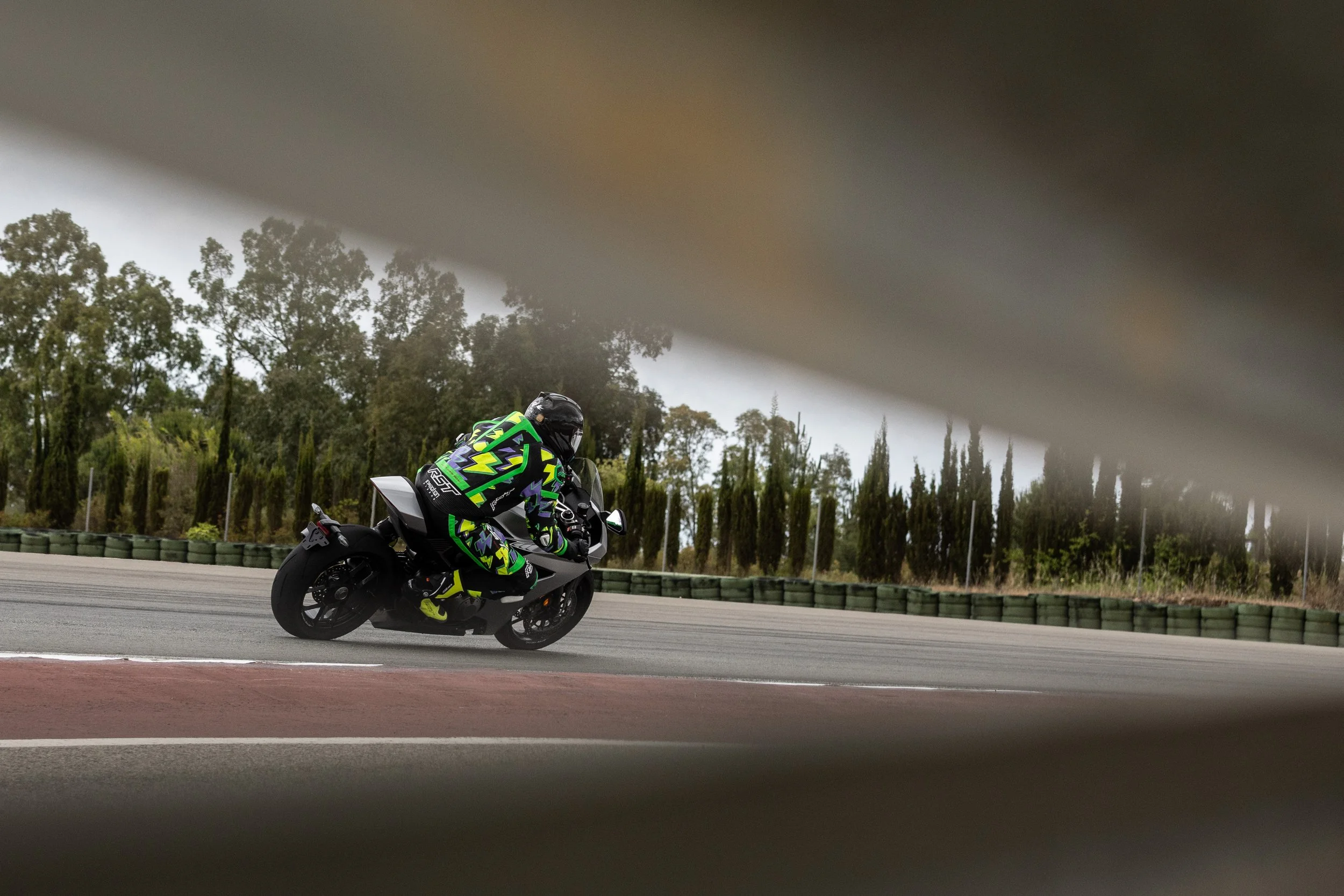 Norton-Manx-R-Global_Track_0143.jpg