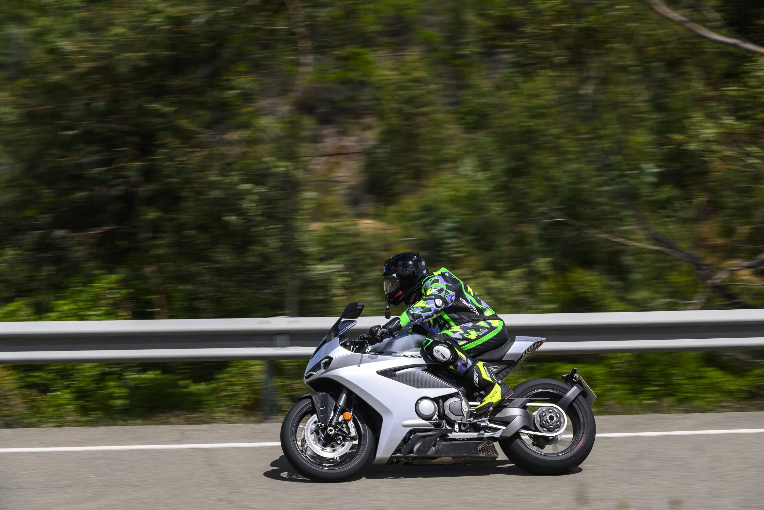 Norton-Manx-R-Global_Road_STU1274.jpg