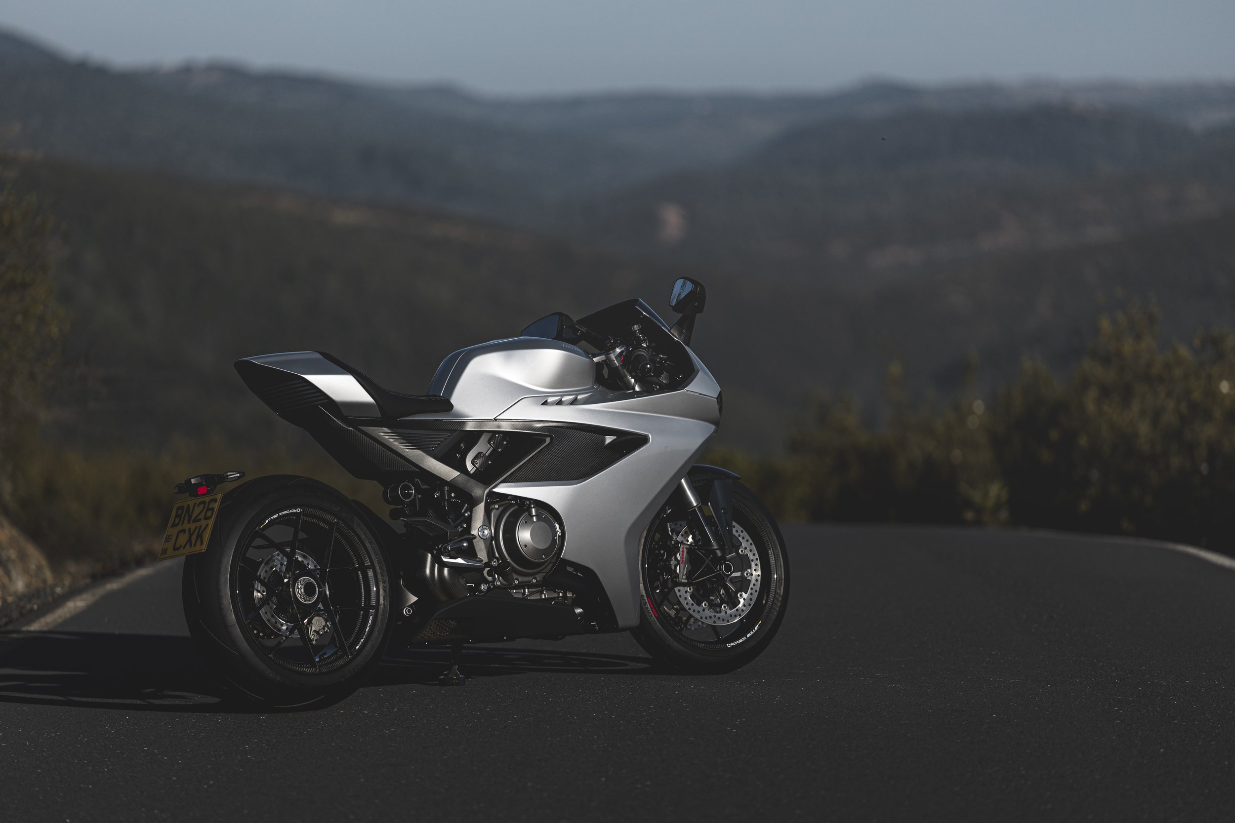 Norton_ManxR_2026_Static_17.jpg