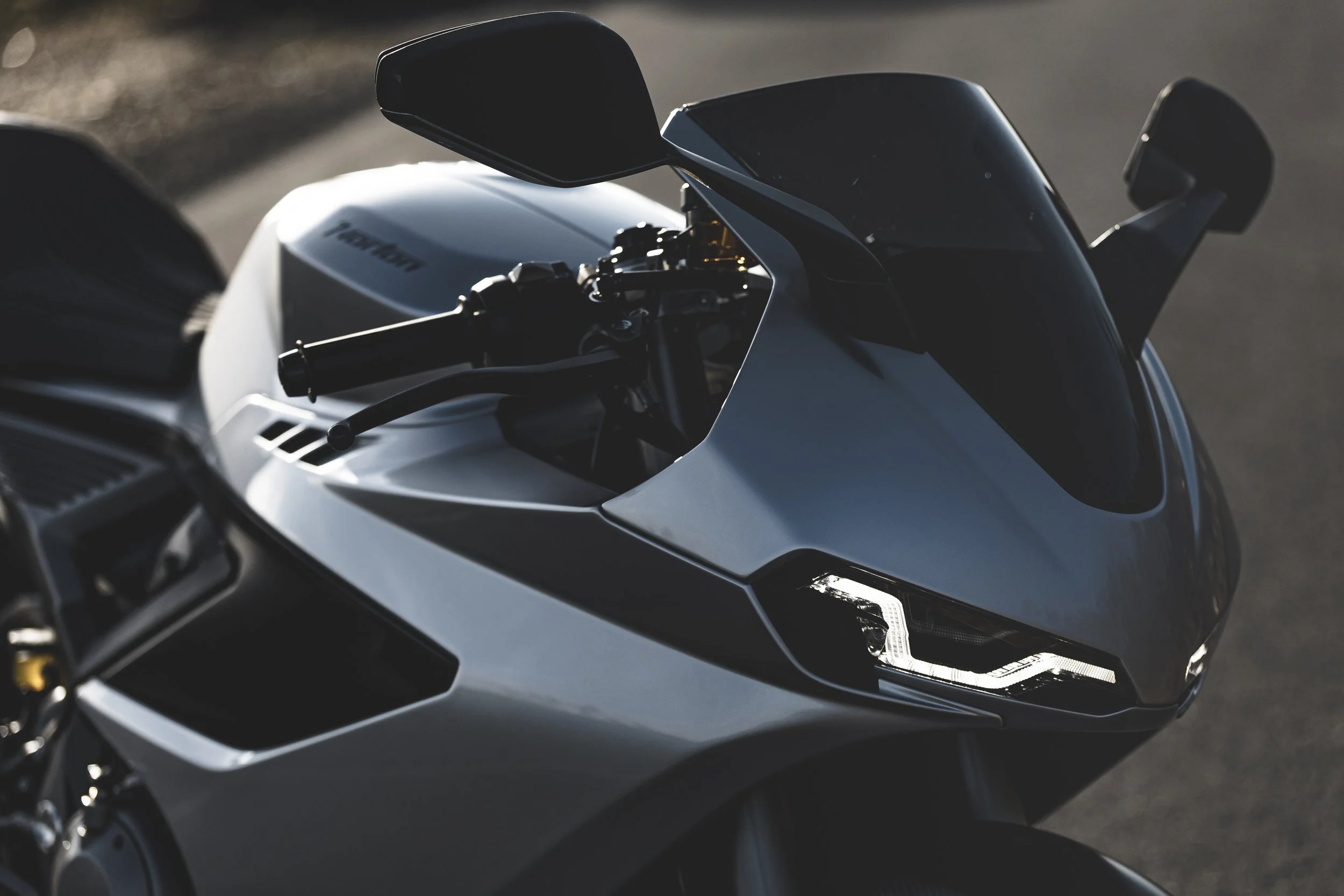 Norton_ManxR_2026_Static_22.jpg