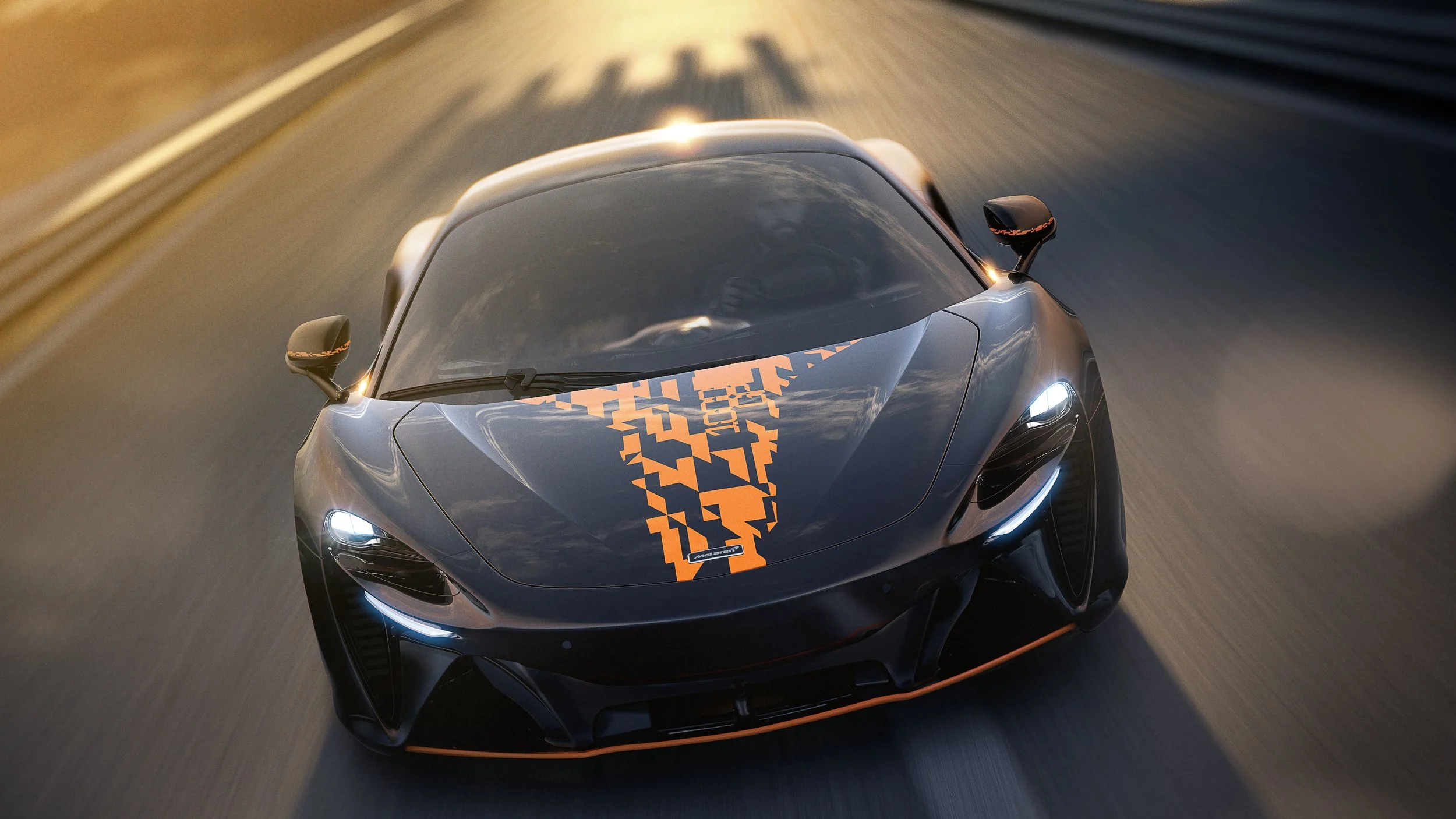McLaren Artura 1000GP celebrates milestone for British team 