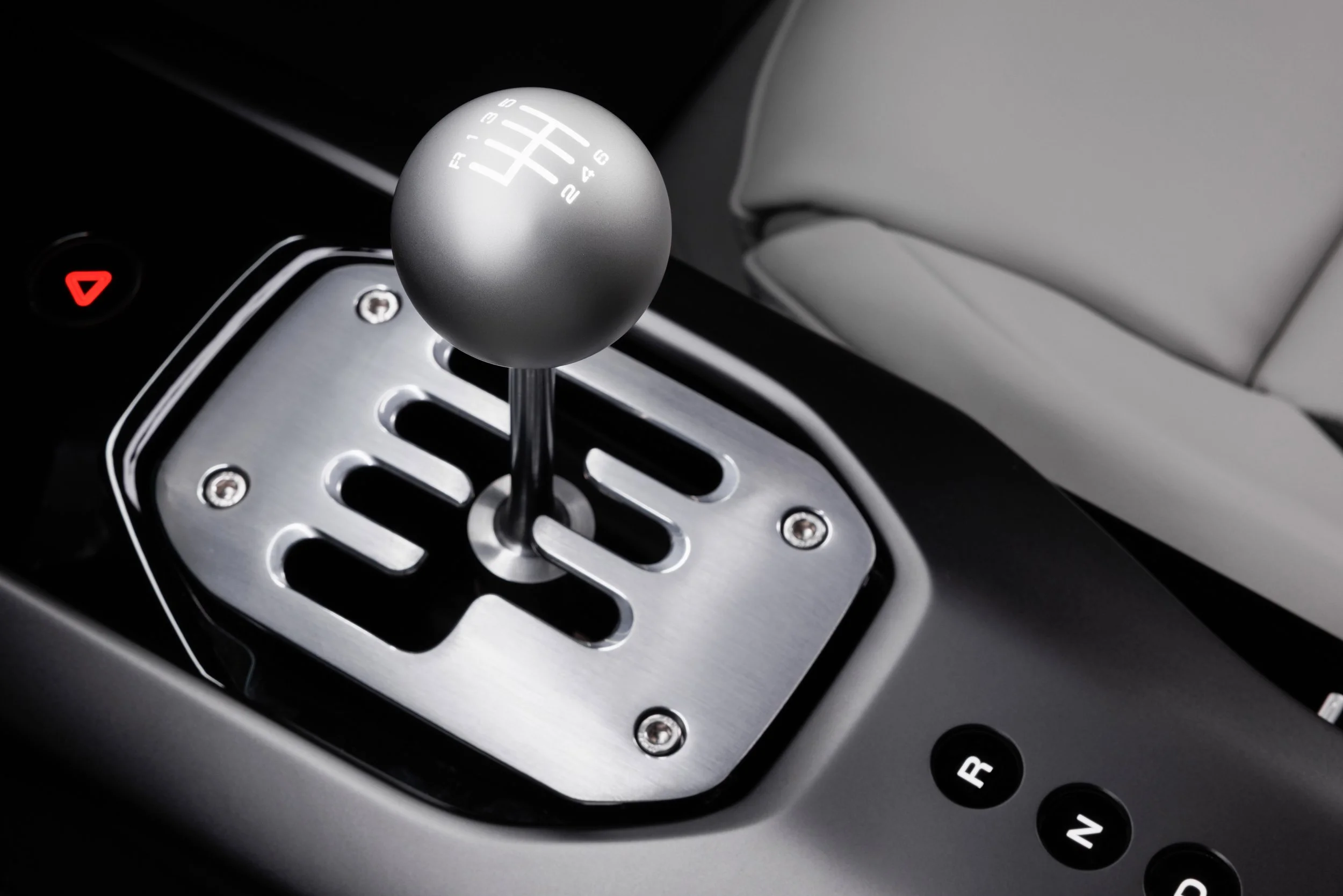 ‘Manual’ Ferrari 12Cilindri is the perfect Luce antidote