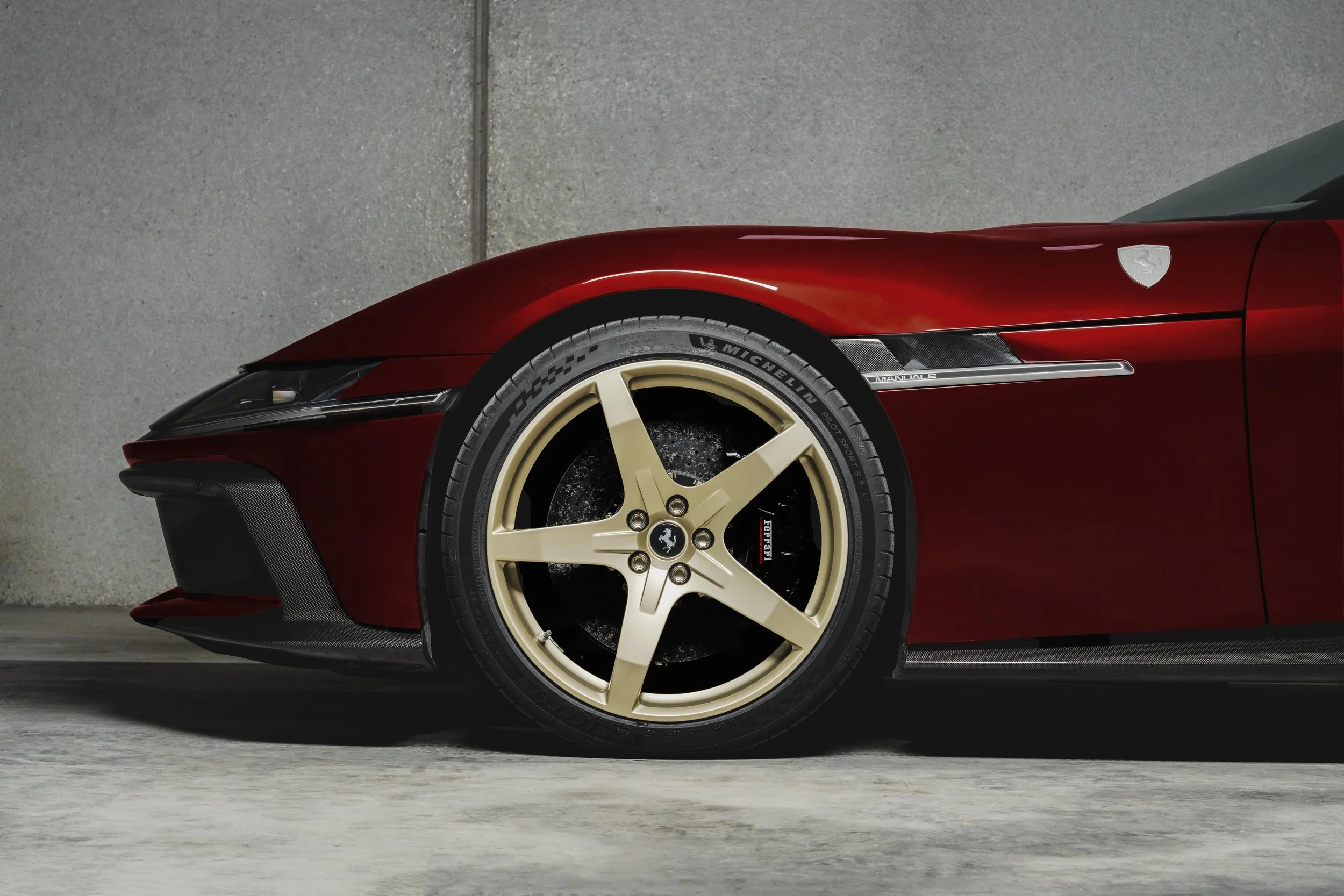 Ferrari_2_MOD.jpg