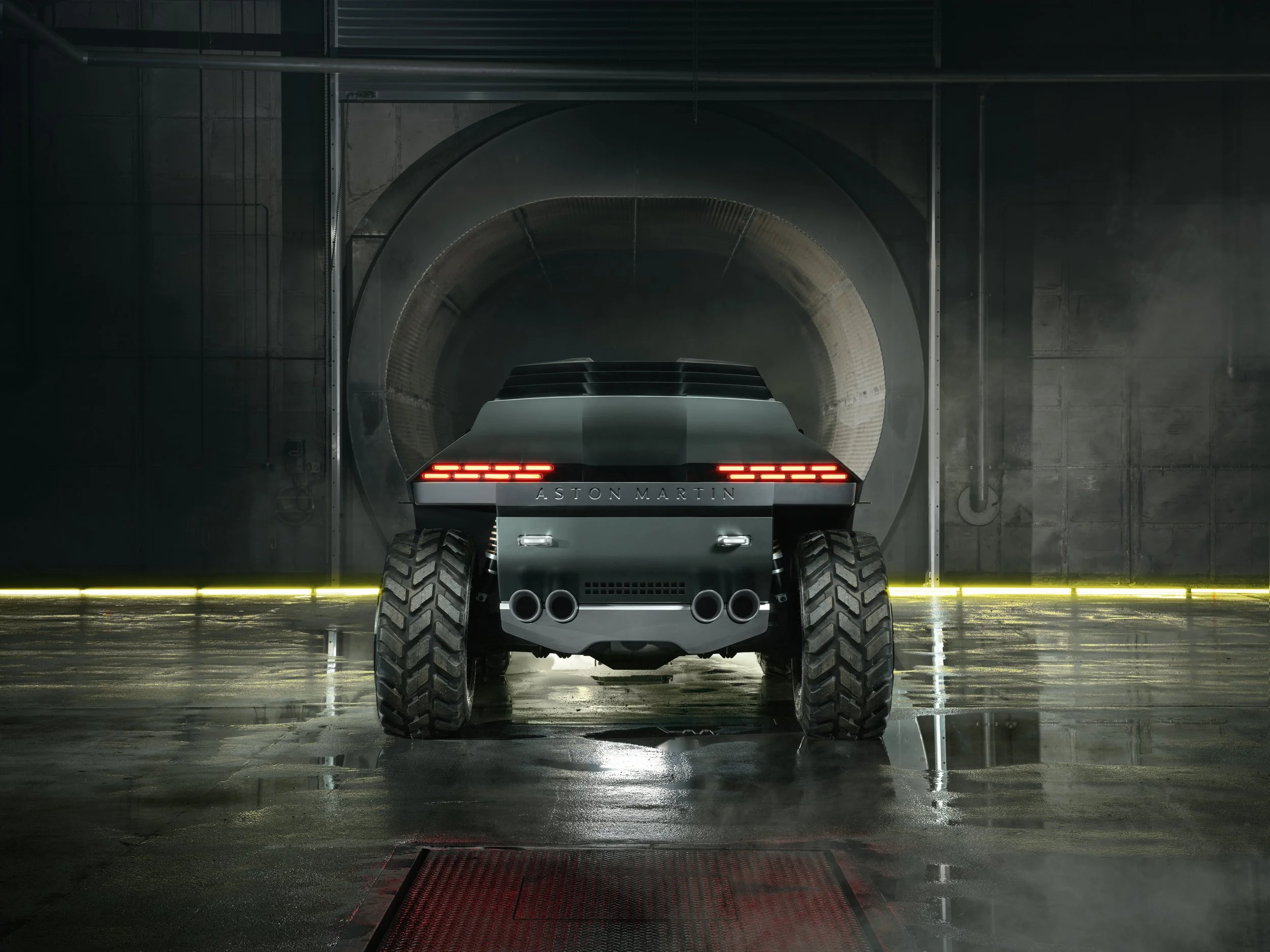 AstonMartin Dreadnought_04.jpg
