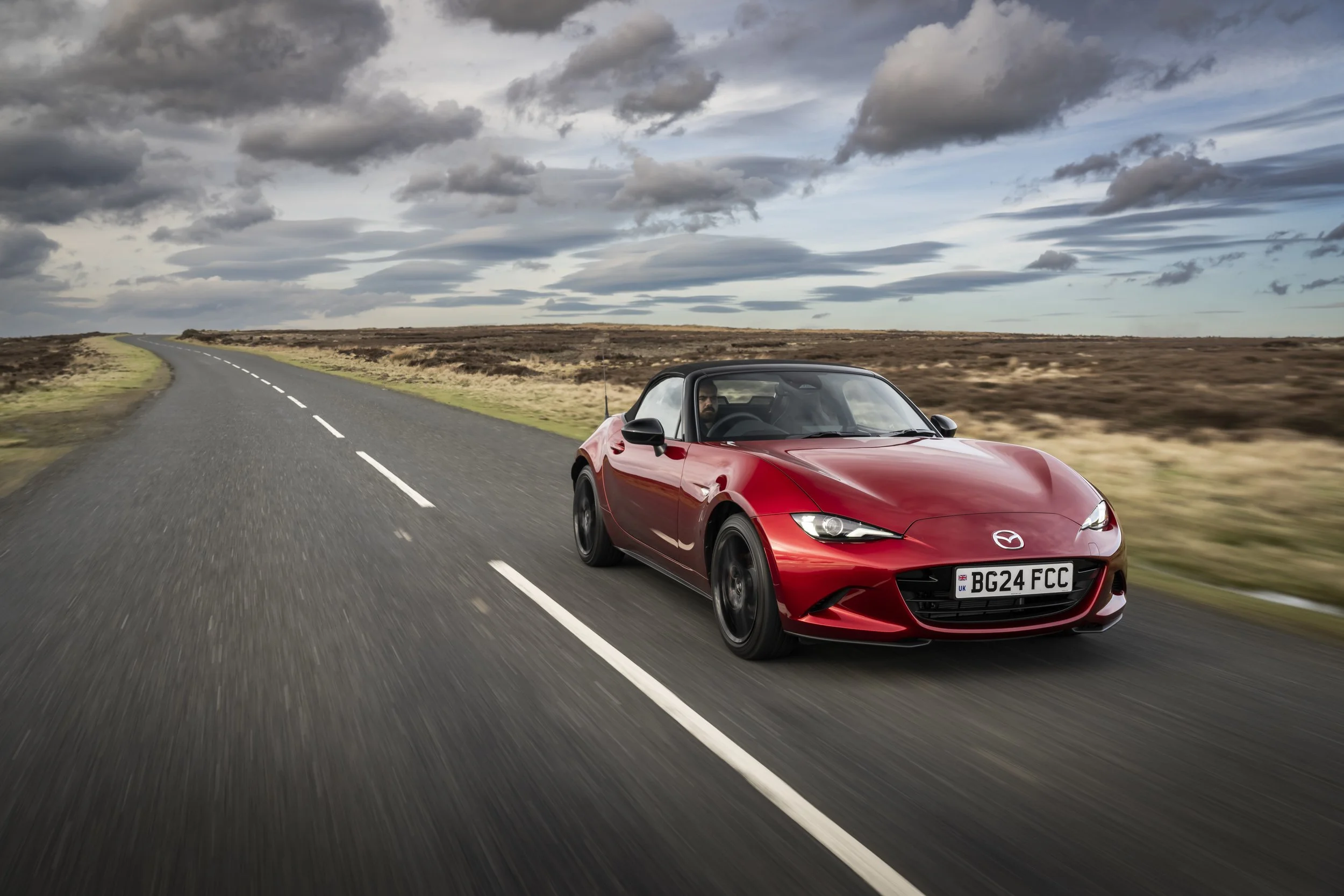 Mazda MX-5 Review - Open top driving without too many compromises
