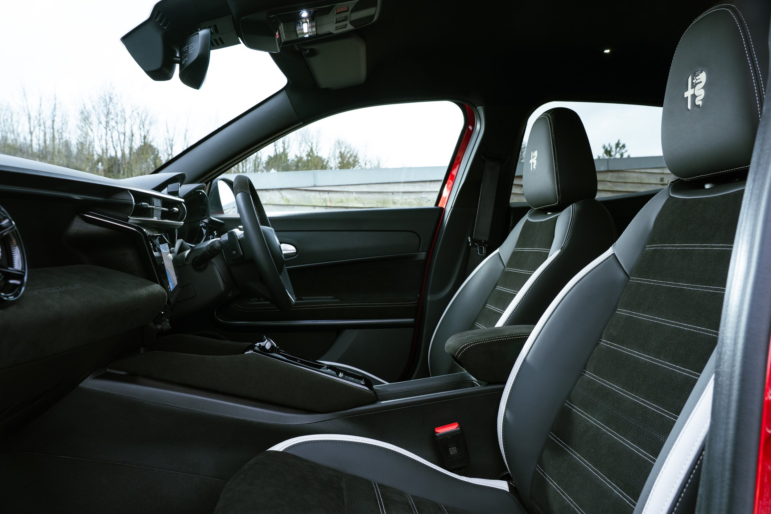 Alfa Romeo Junior Ibrida Sport Speciale (3).jpg
