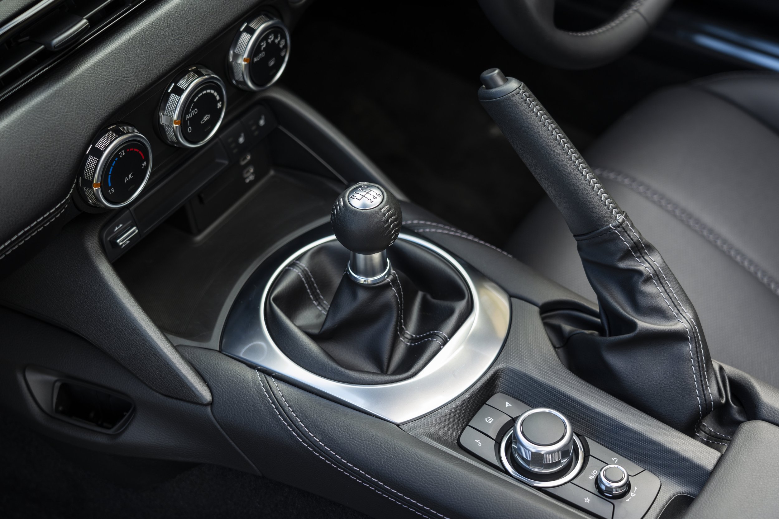 Mazda MX-5 (8).jpg