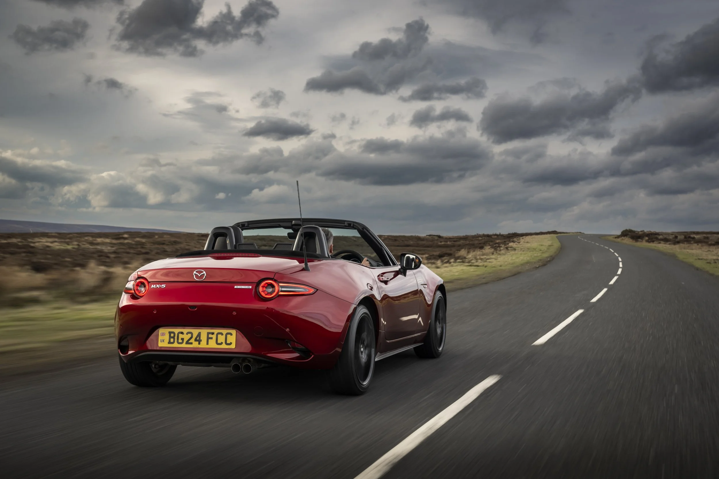 Mazda MX-5 (4).jpg