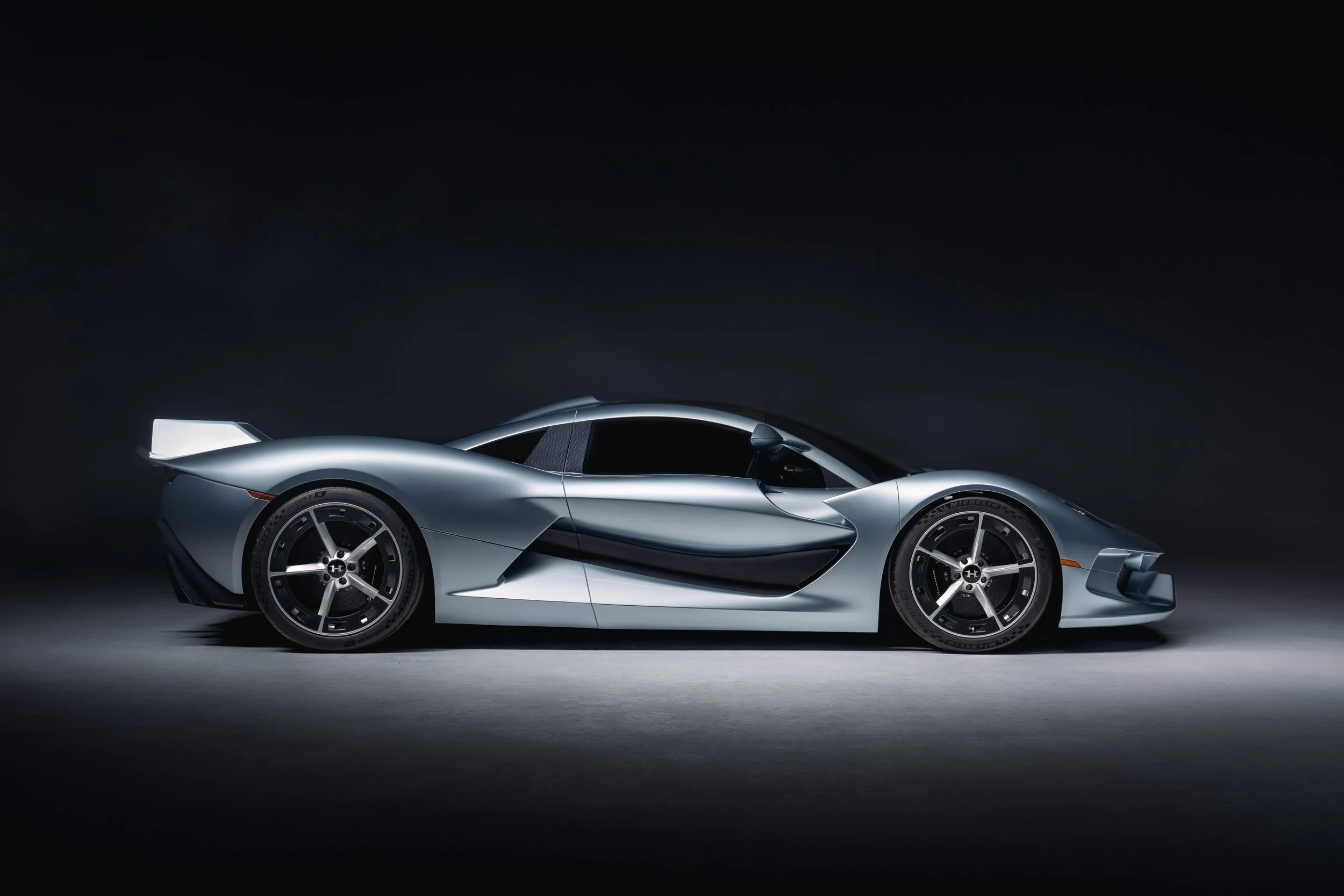 Hennessey-Blackbird-06.jpg