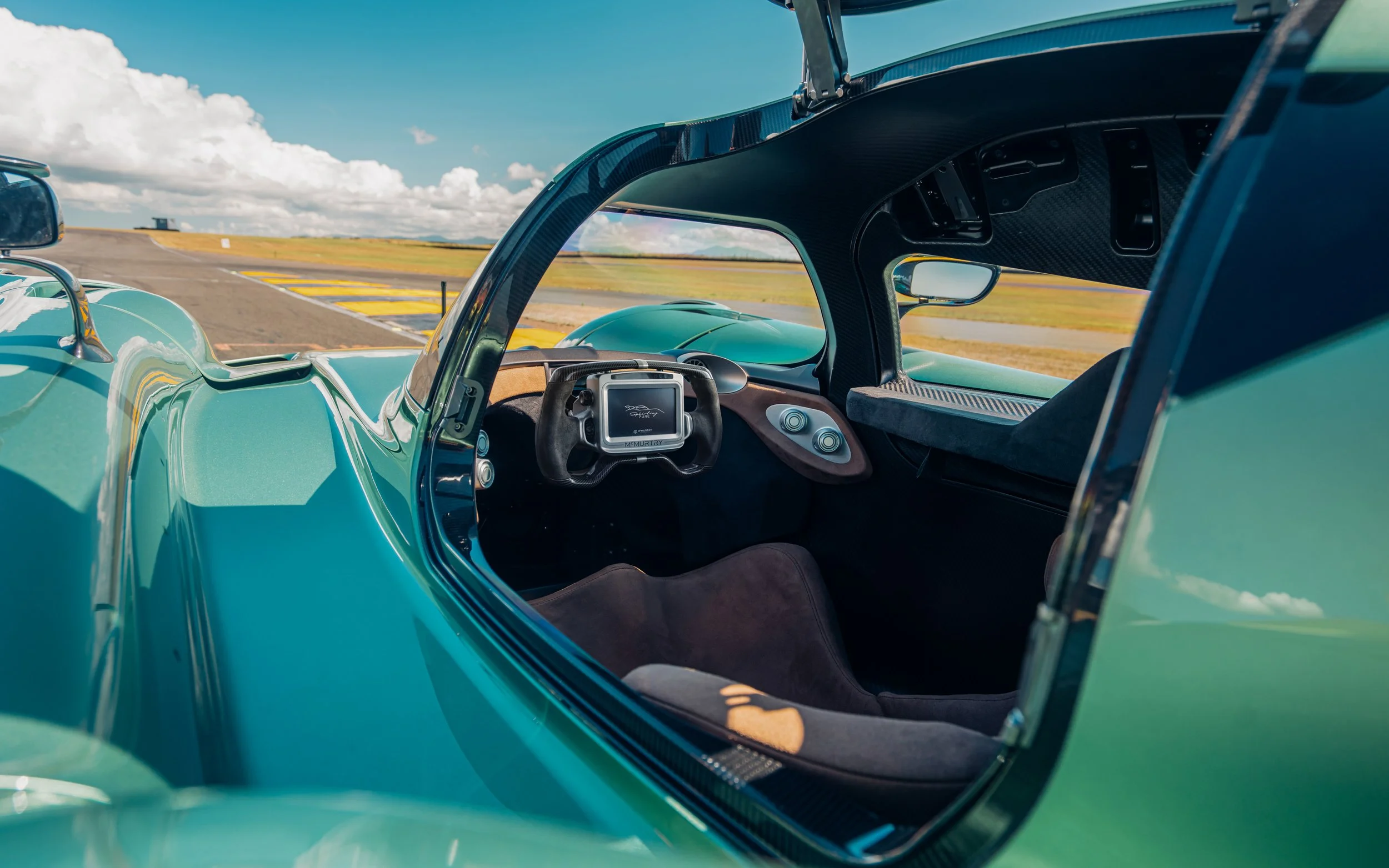 McMurtry Spéirling PURE - interior.jpg
