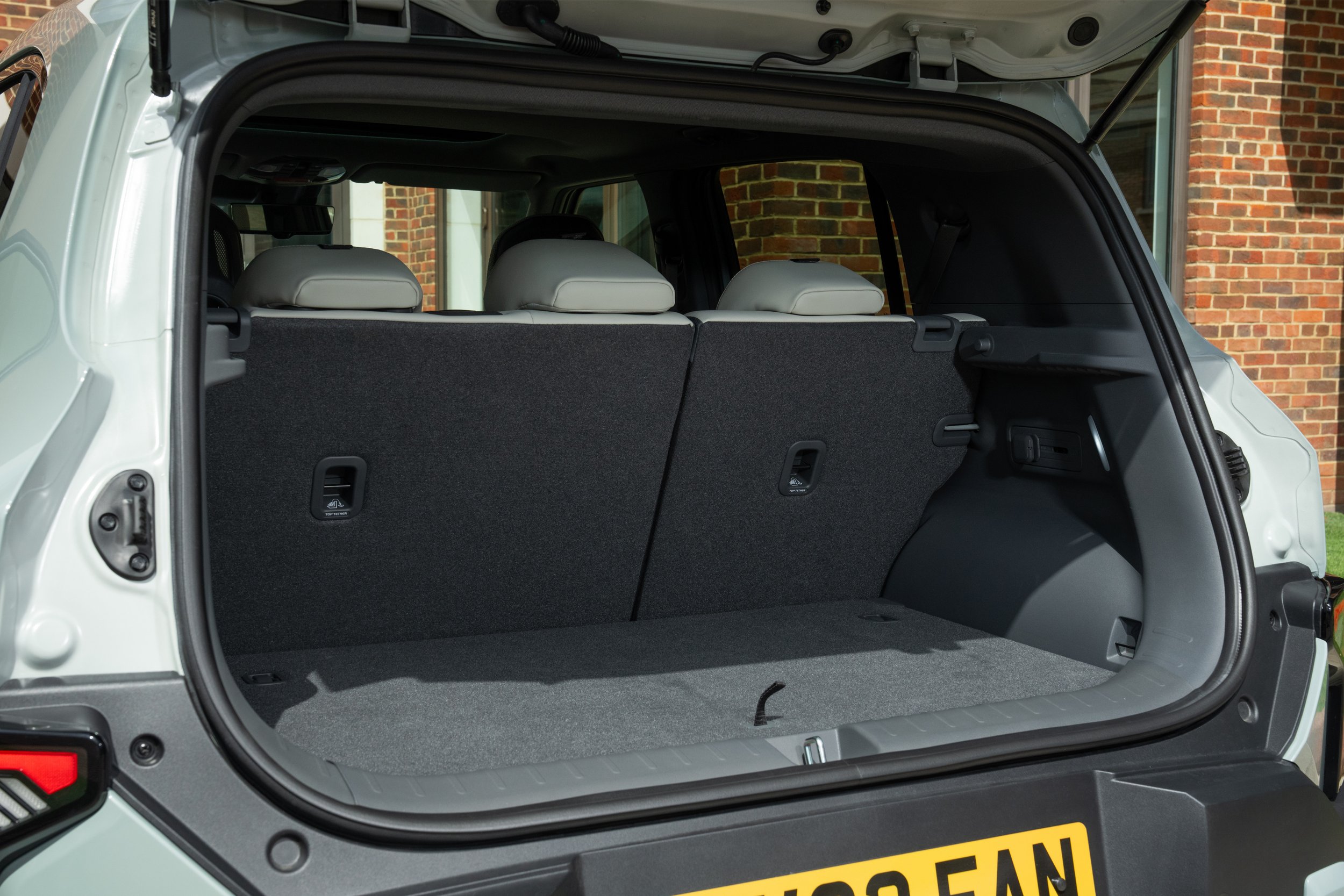 EV2 'GT-Line S' 61.0kWh FWD - Moonlight Mint (33).jpg