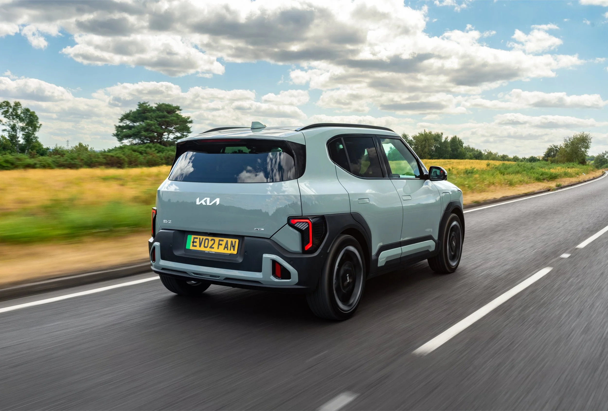 EV2 'GT-Line S' 61.0kWh FWD - Moonlight Mint (10).jpg