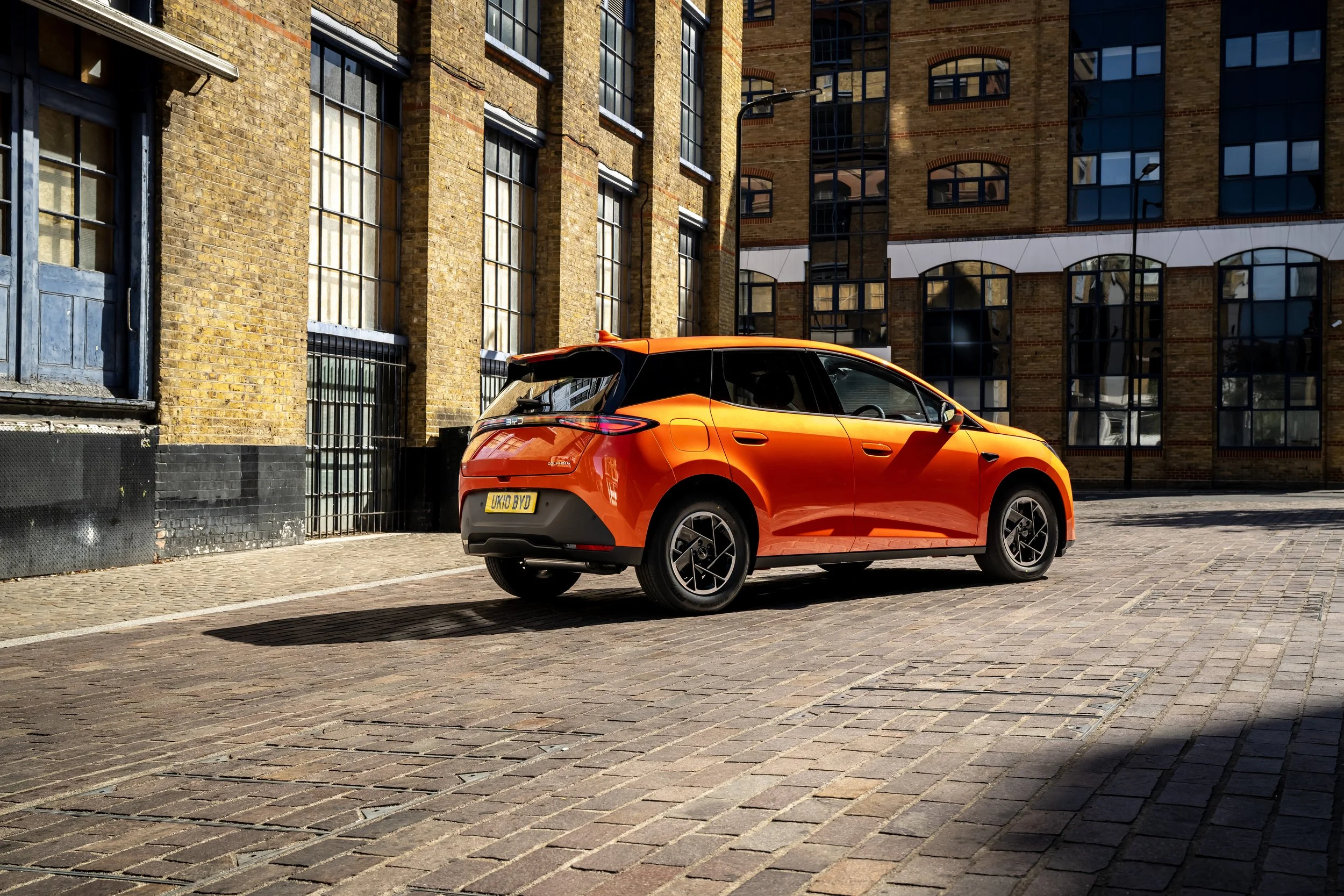 BYD_Dolphin_Orange__090.jpg