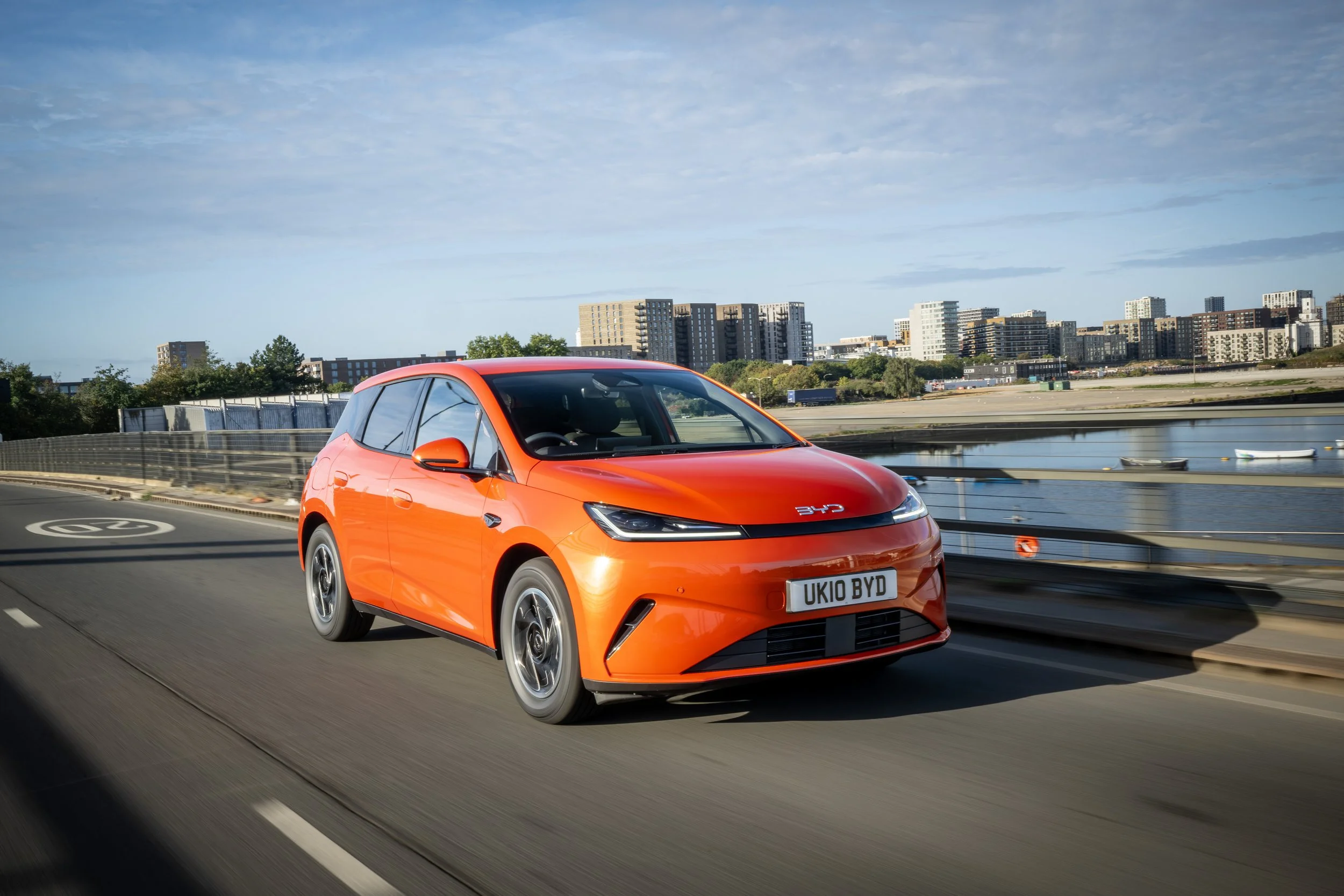 BYD_Dolphin_Orange__007.jpg