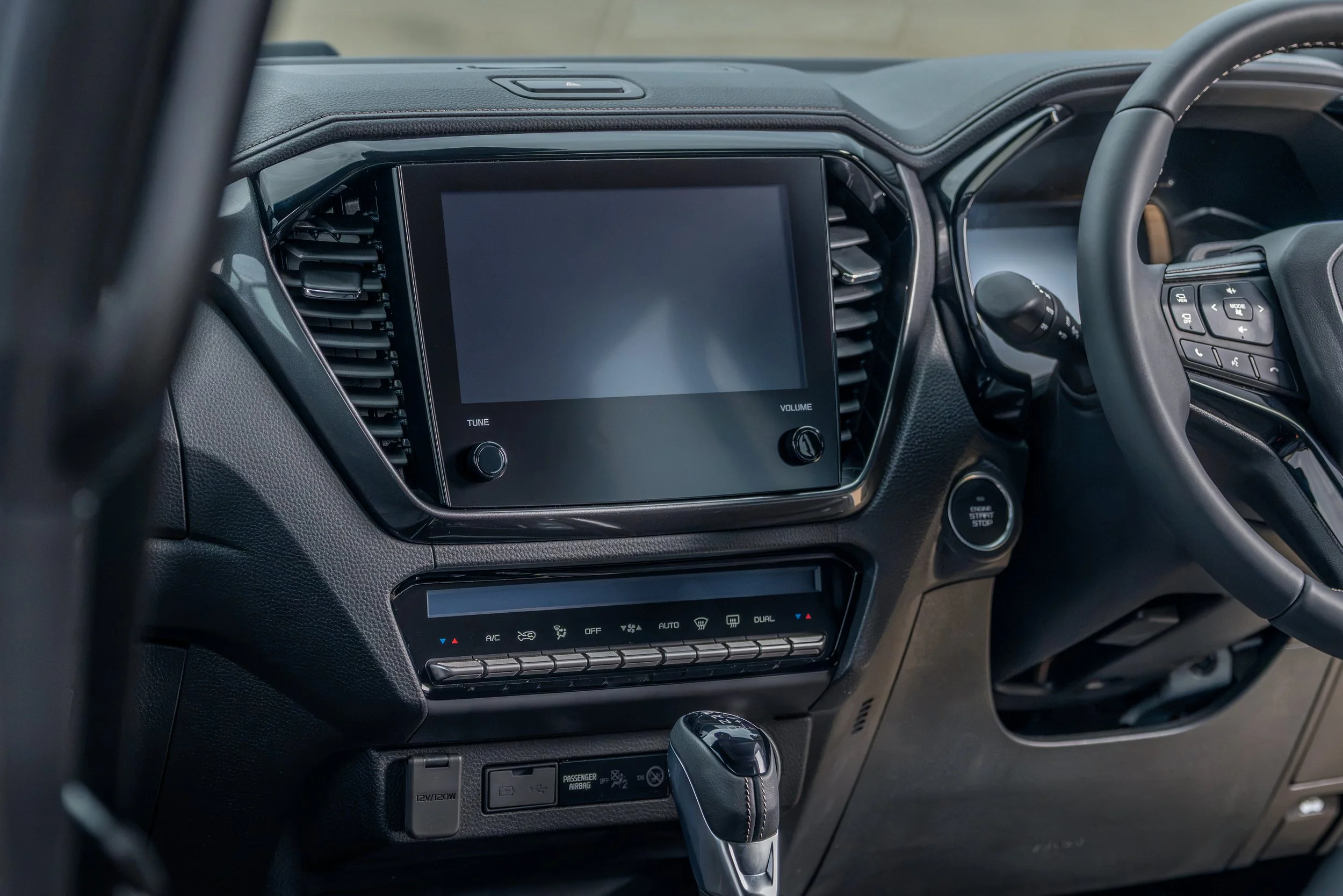 Isuzu D-Max 2.2 103.jpg