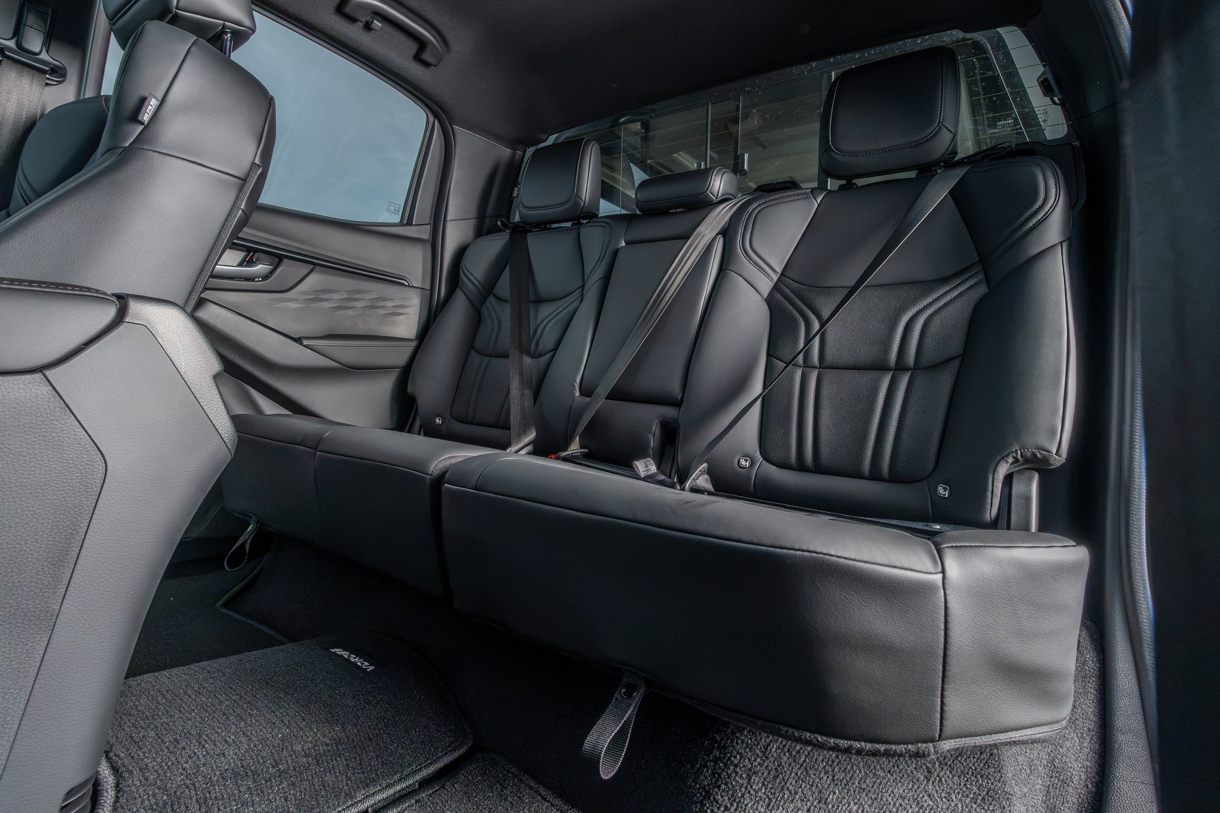 Isuzu D-Max 2.2 107.jpg