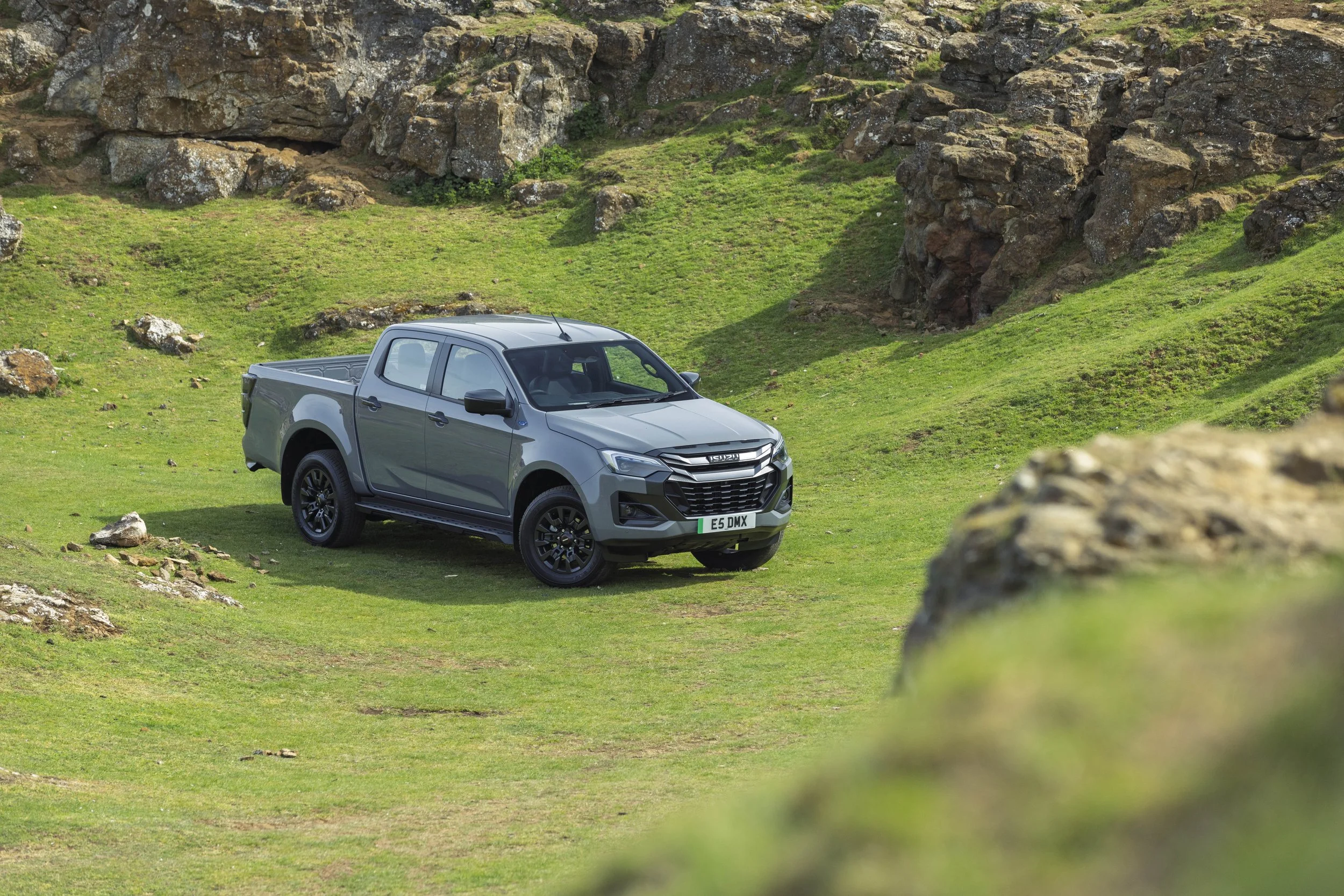 Original-5176-the-new-isuzu-d-max-ev-ev-cross-24.jpg