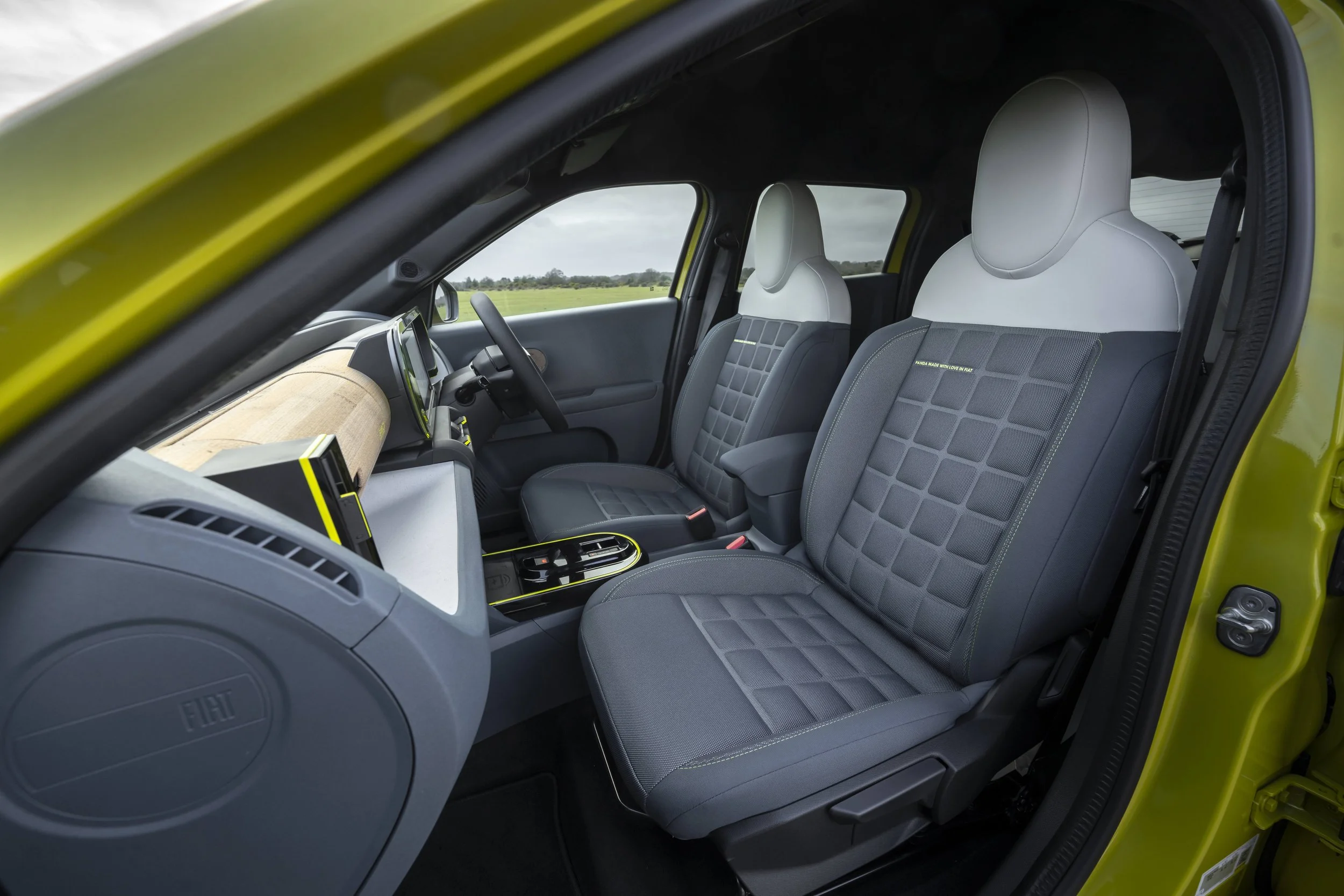 grande-panda-electric-la-prima-interior-4.jpg