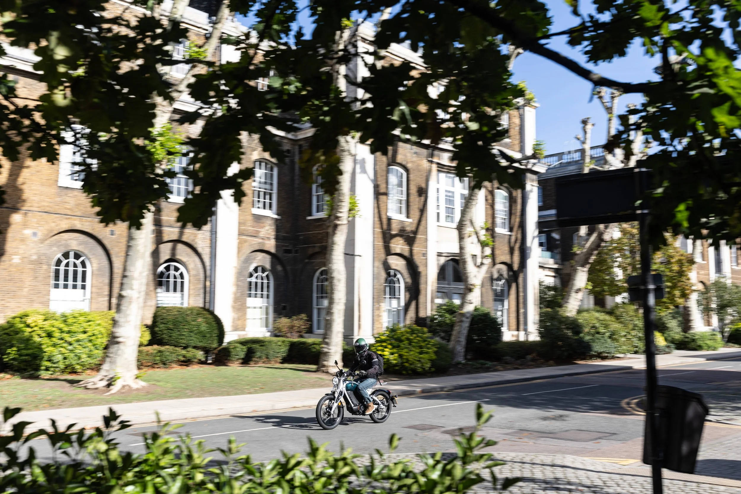 Royal Enfield Flying Flea London 202611.jpg