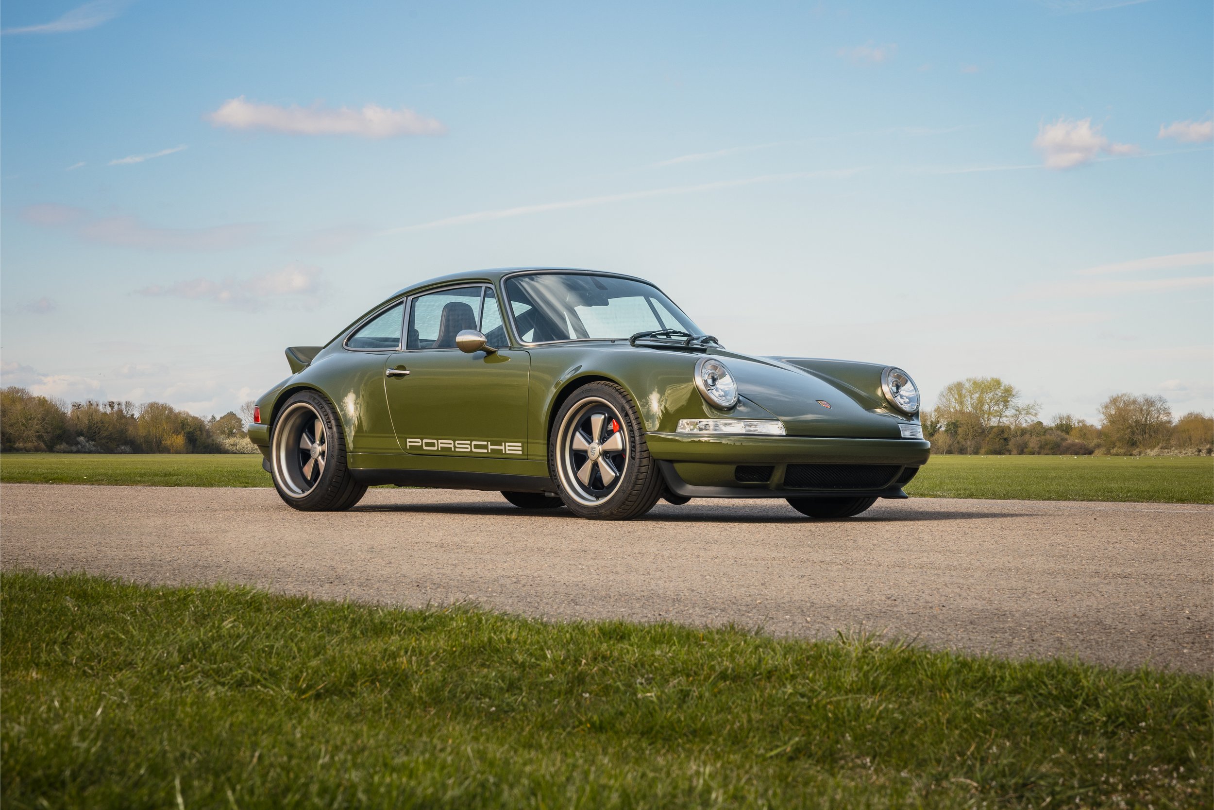 THEON DESIGN 3.8 Coupe Review