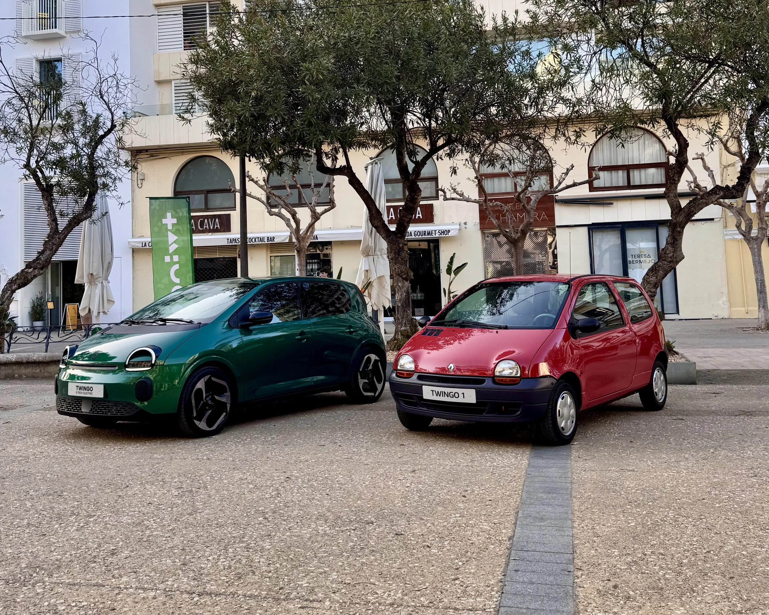 New and old Renault Twingo