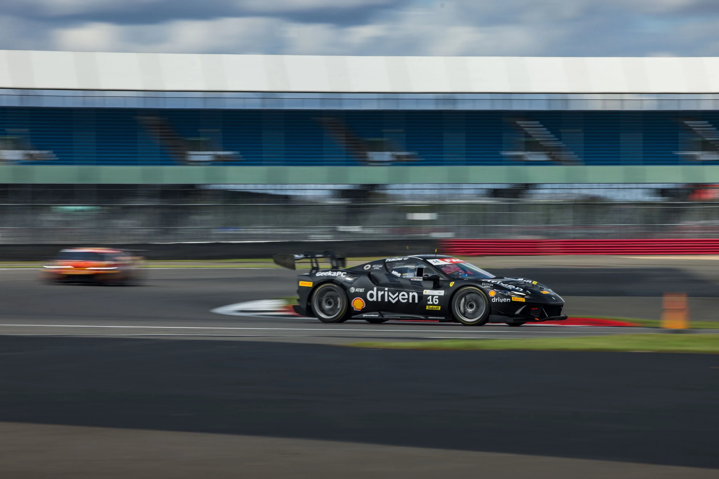 DRIVEN SILVERSTONE SAT-105.jpg