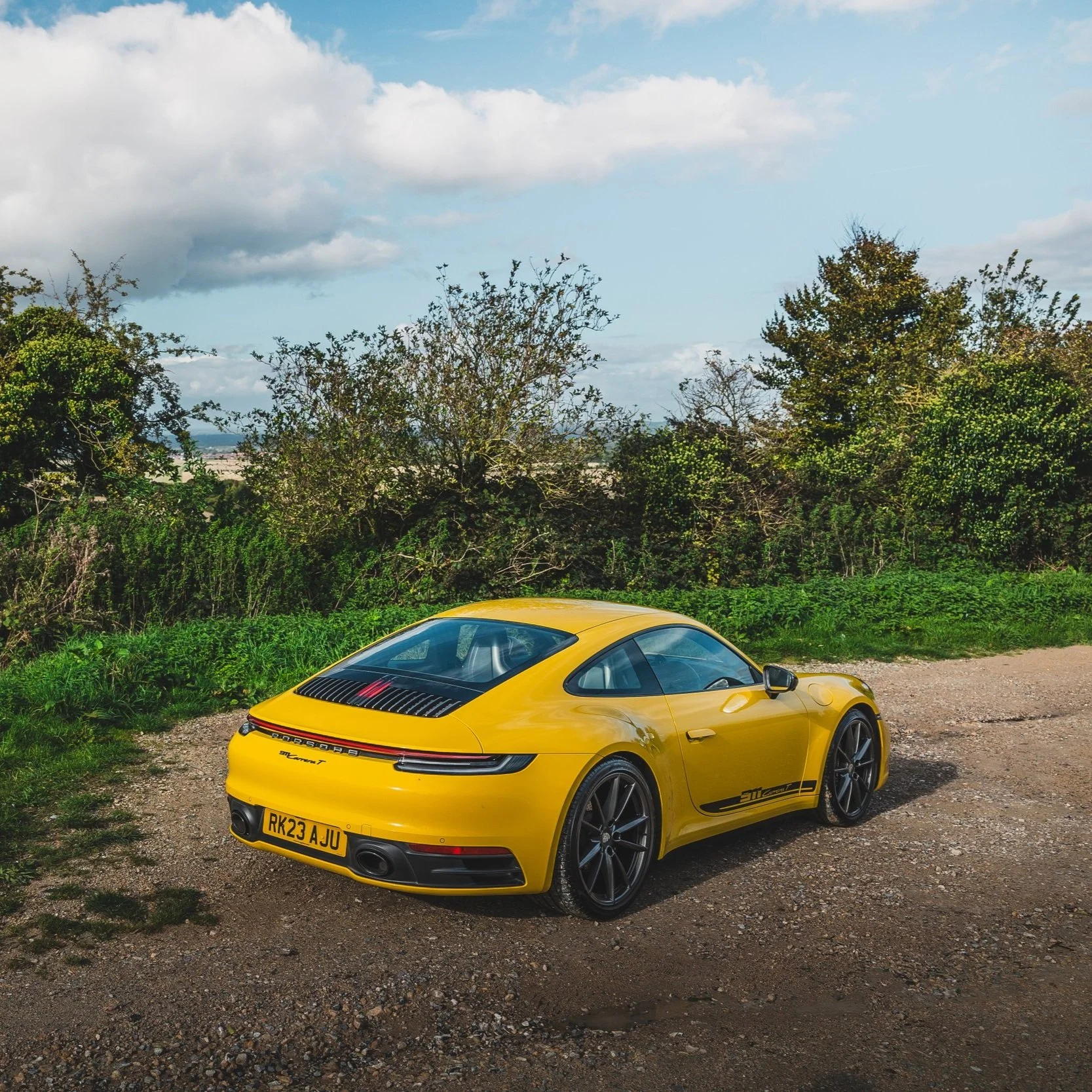PORSCHE 911 CARRERA T-18.jpg