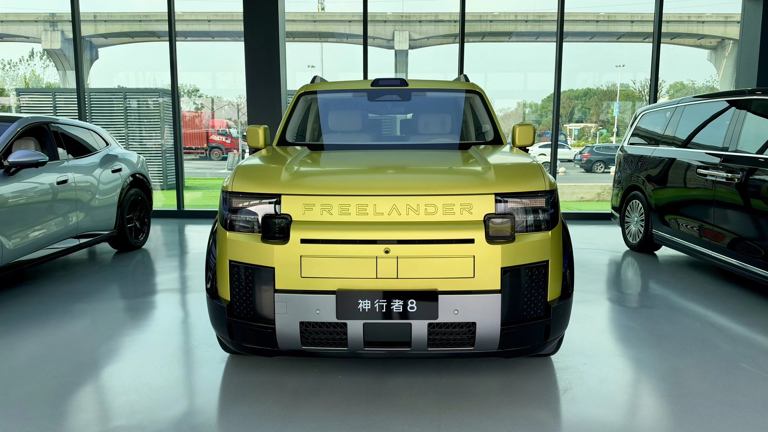 The New Freelander 8