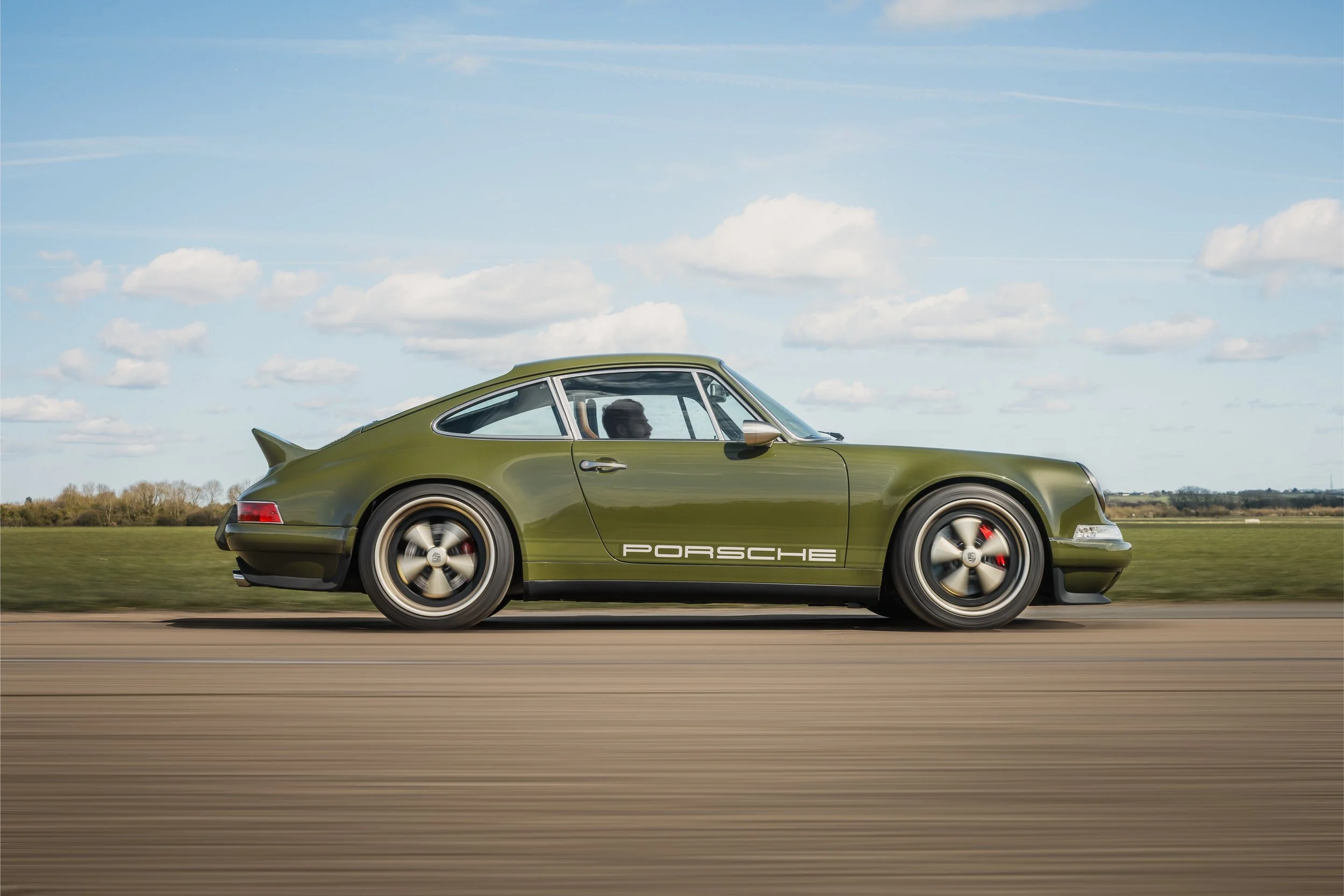 THEON DESIGN 3.8 Coupe Review