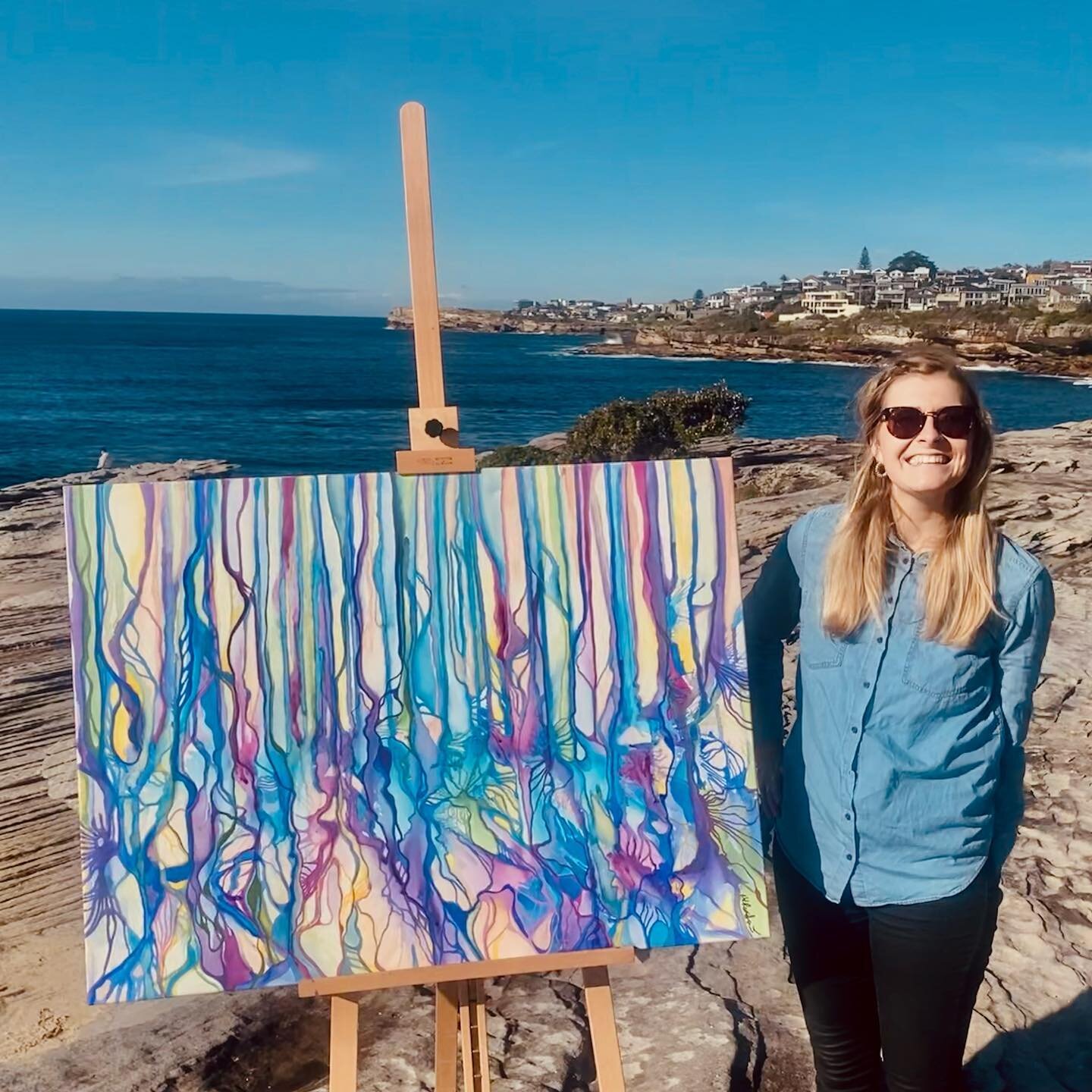 I&rsquo;m on Coogee Cliffs 
With my new favourite painting 
Smiling in the sun ☀️ 
.
A Sunday Haiku 〰️
.
.
.
#sunday #painting #art #artist #landscape #landscapepainting #ocean #sea #waves
#blues #pink #purple #palette #abstract #abstractart #colour 