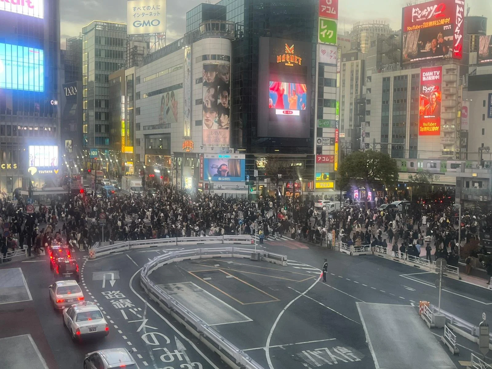 PHOTO-2025-12-08-00-45-16 4.jpg