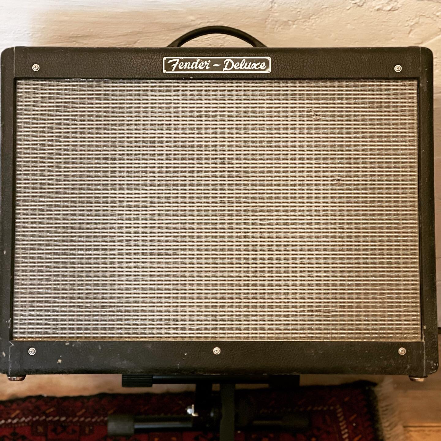 A truly brilliant amp for that classic angular gtr sound.