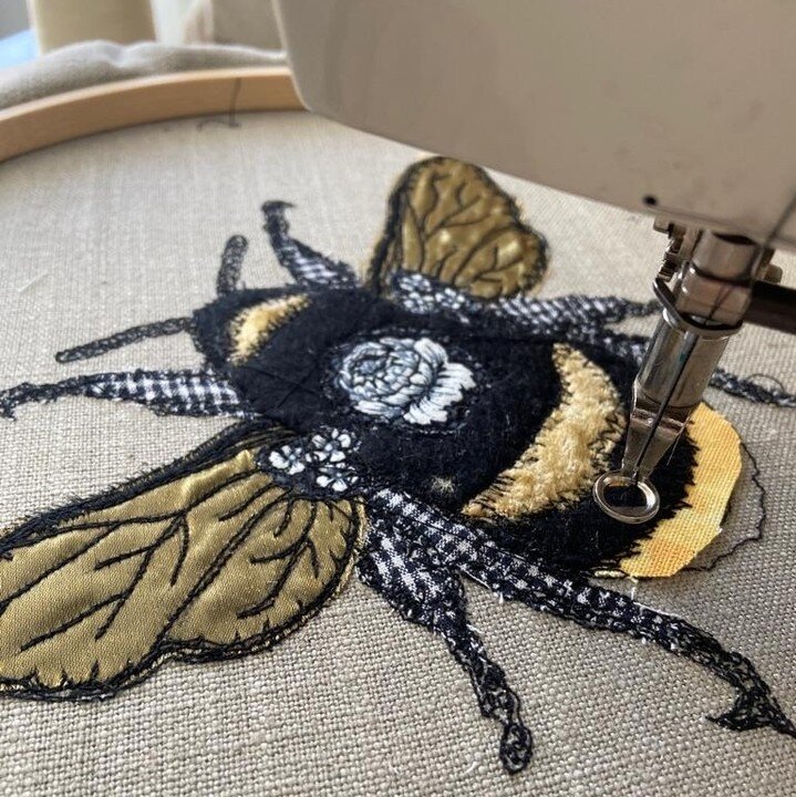 When Fay from @few_designs says that &quot;fabric is her canvas and thread is her paint&quot; she is not exaggerating!⁠ There is nothing that this talented lady can't do with a sewing machine and we are delighted that Fay will be joining us on Saturd
