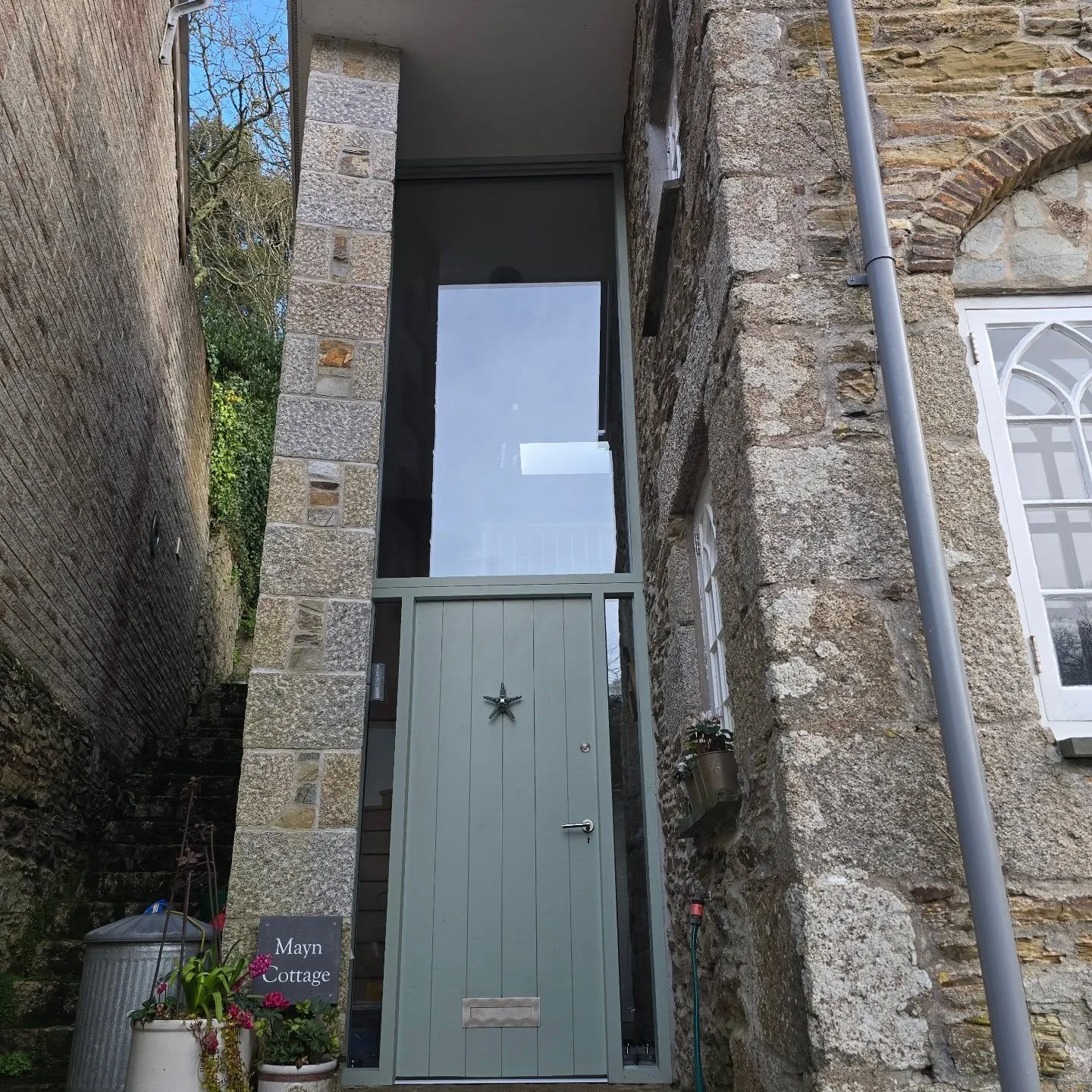 &ldquo;How long will they last?&rdquo;
It&rsquo;s something we&rsquo;re asked all the time.

8 years on, coastal exposure.
Still looking spot on.

Accoya joinery.
@teknos_industrial_coatings coating system.
@coastal_group_hardware marine grade ironmo